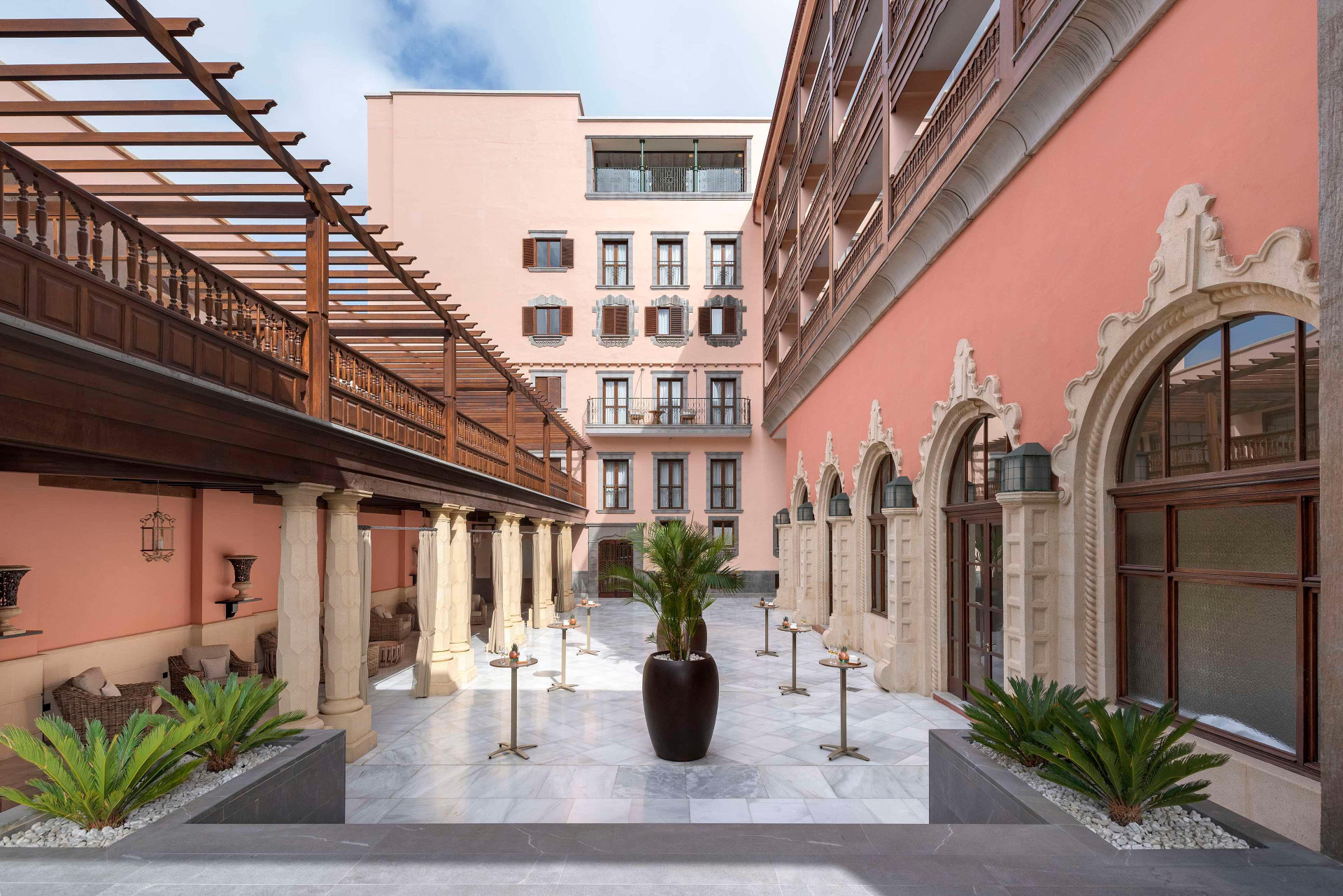 Centro de Negocios Santa Catalina, a Royal Hideaway Hotel