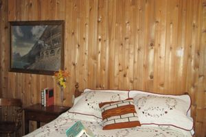 Alquiler Vacacional - Lake home w private deck in Glacier Park, 1 wk left Sept. 3bd 2b. Near McD lodge