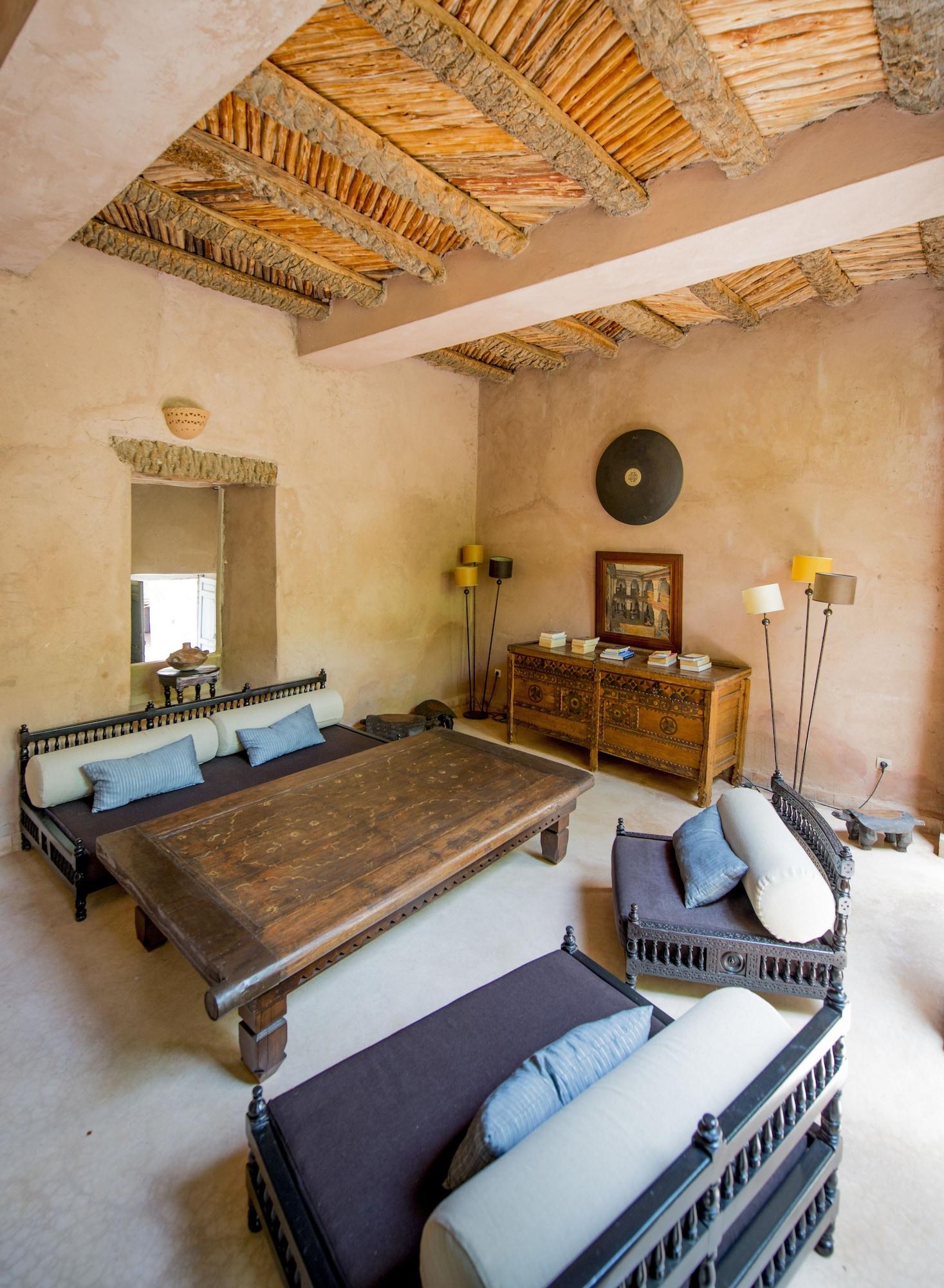 Vista Lobby Caravan Serai