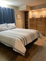 Alquiler Vacacional - Updated family home in quiet neighborhood.