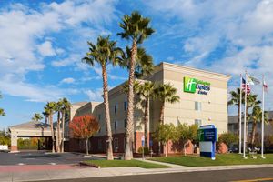 Alojamiento - Holiday Inn Express Hotel & Suites Vacaville by IHG