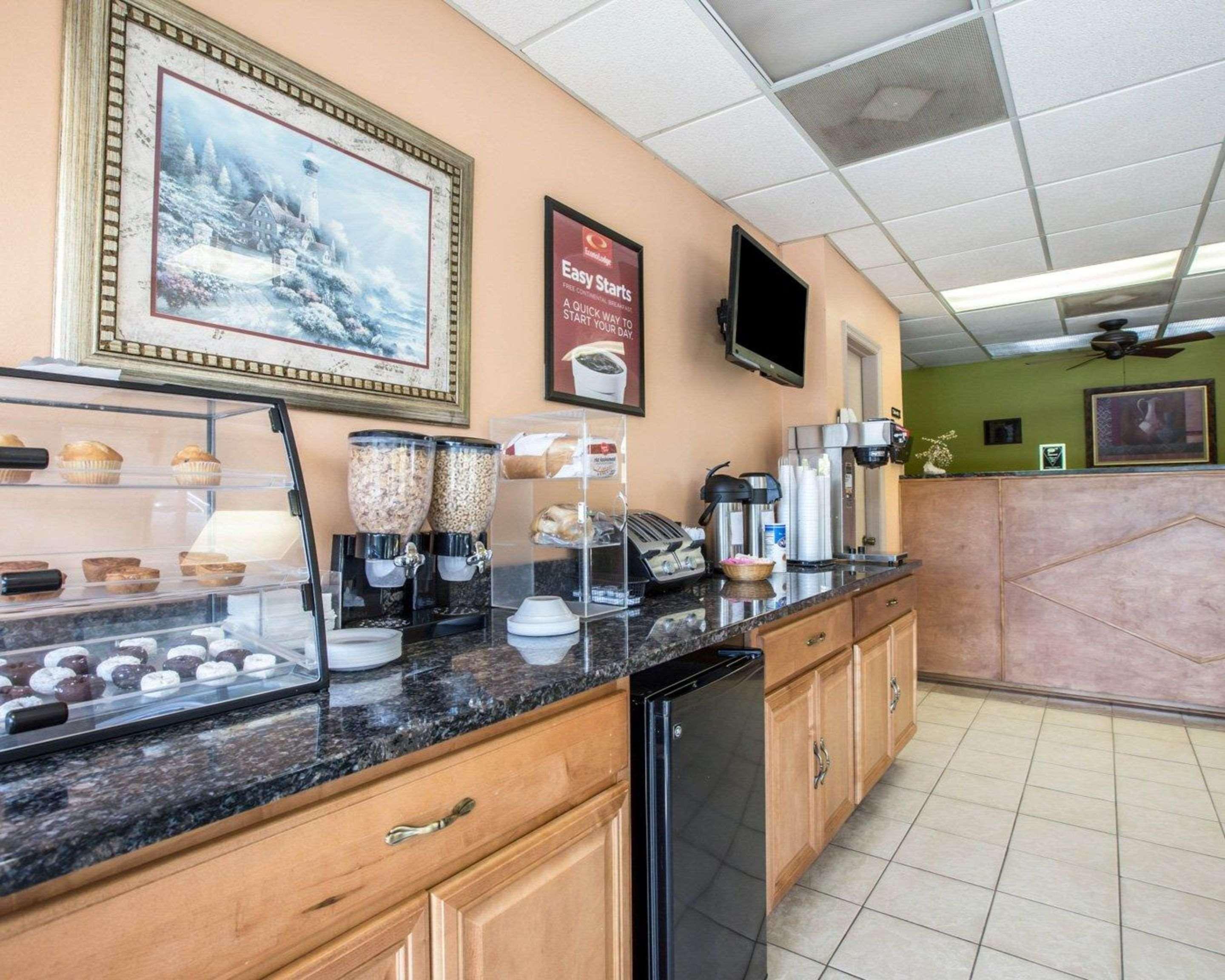 Restaurant Econo Lodge Biltmore