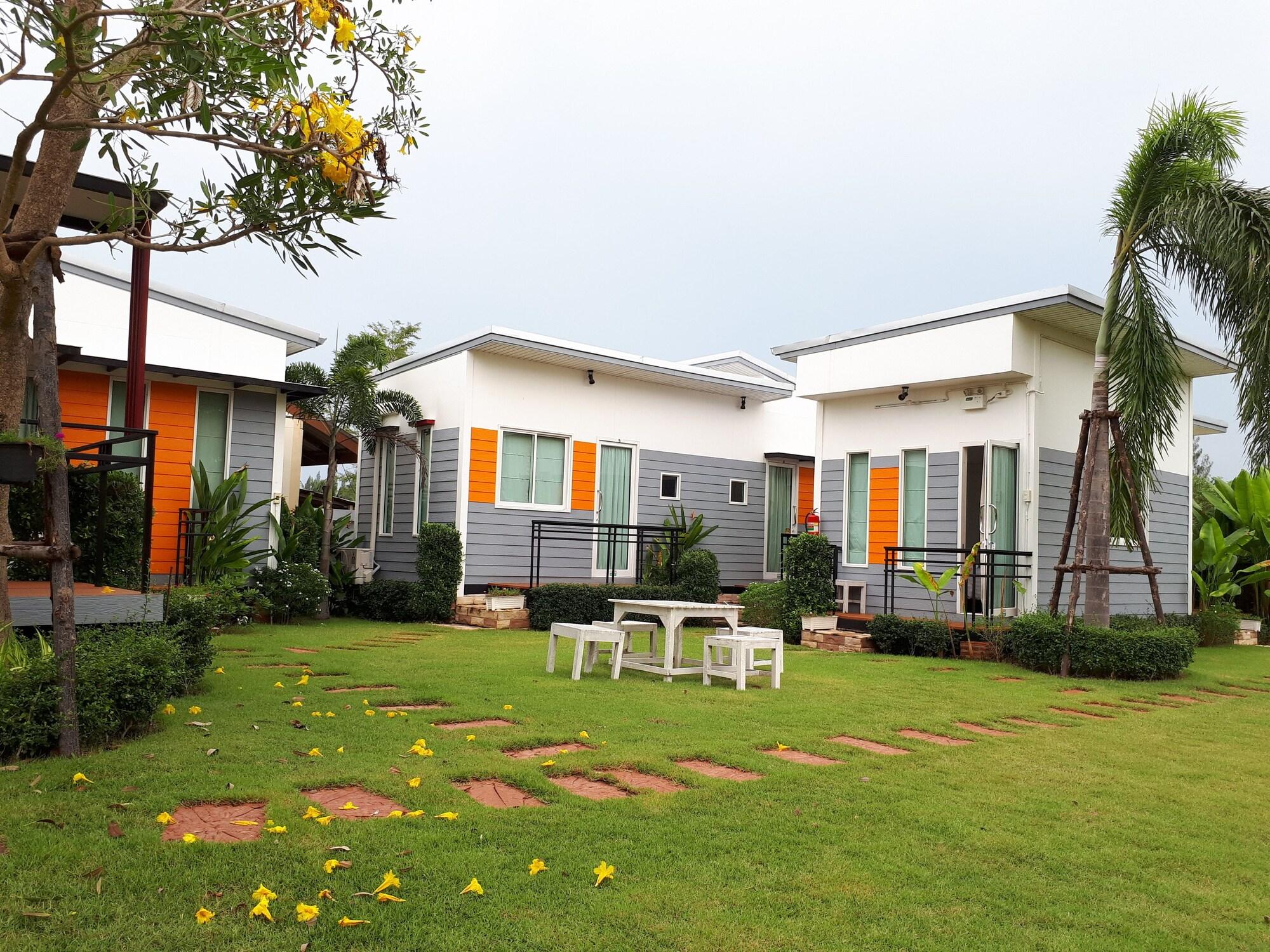 Varios Ban Lek Resort