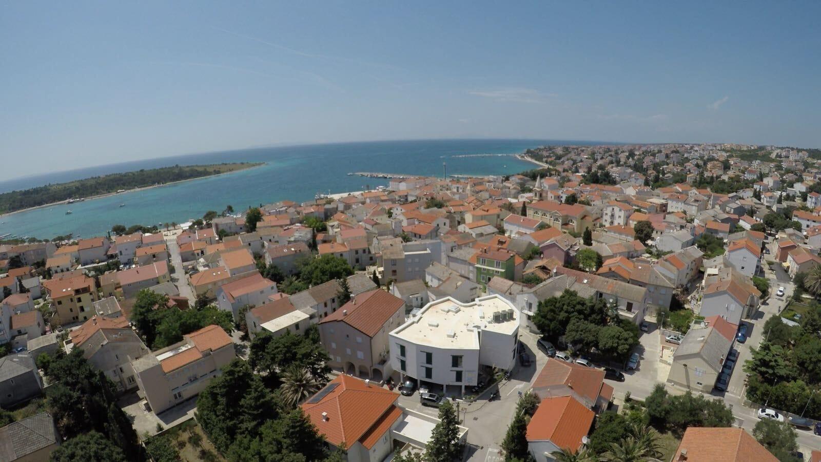 Vista Exterior Basilica hotel by MERCADO