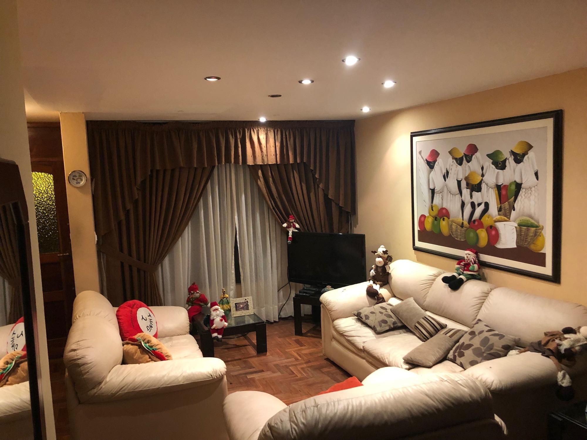 Varios House Carolina