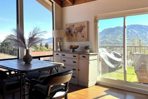 Arriendo temporal - Chic Santa Paula Home w/ Mountain & City Views!