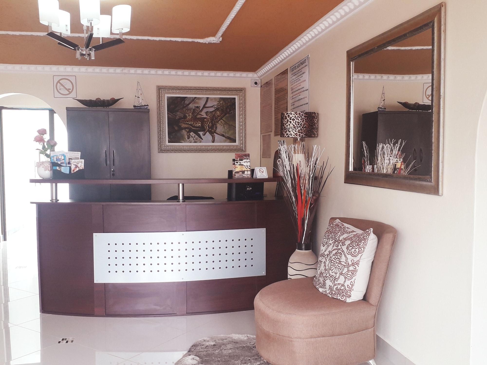 Vista Lobby ECOTEL Southgate