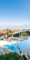 undefined - Hotel 4 estrellas con Desayuno