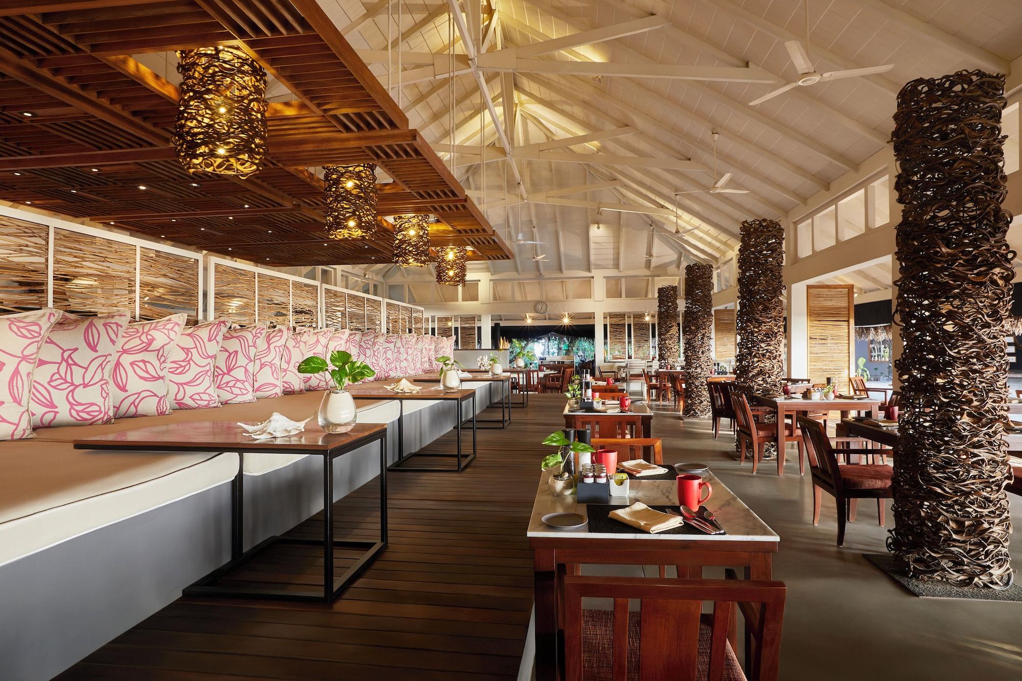 Restaurant Taj Coral Reef Resort & Spa Maldives – A Premium All Inclusive Resort