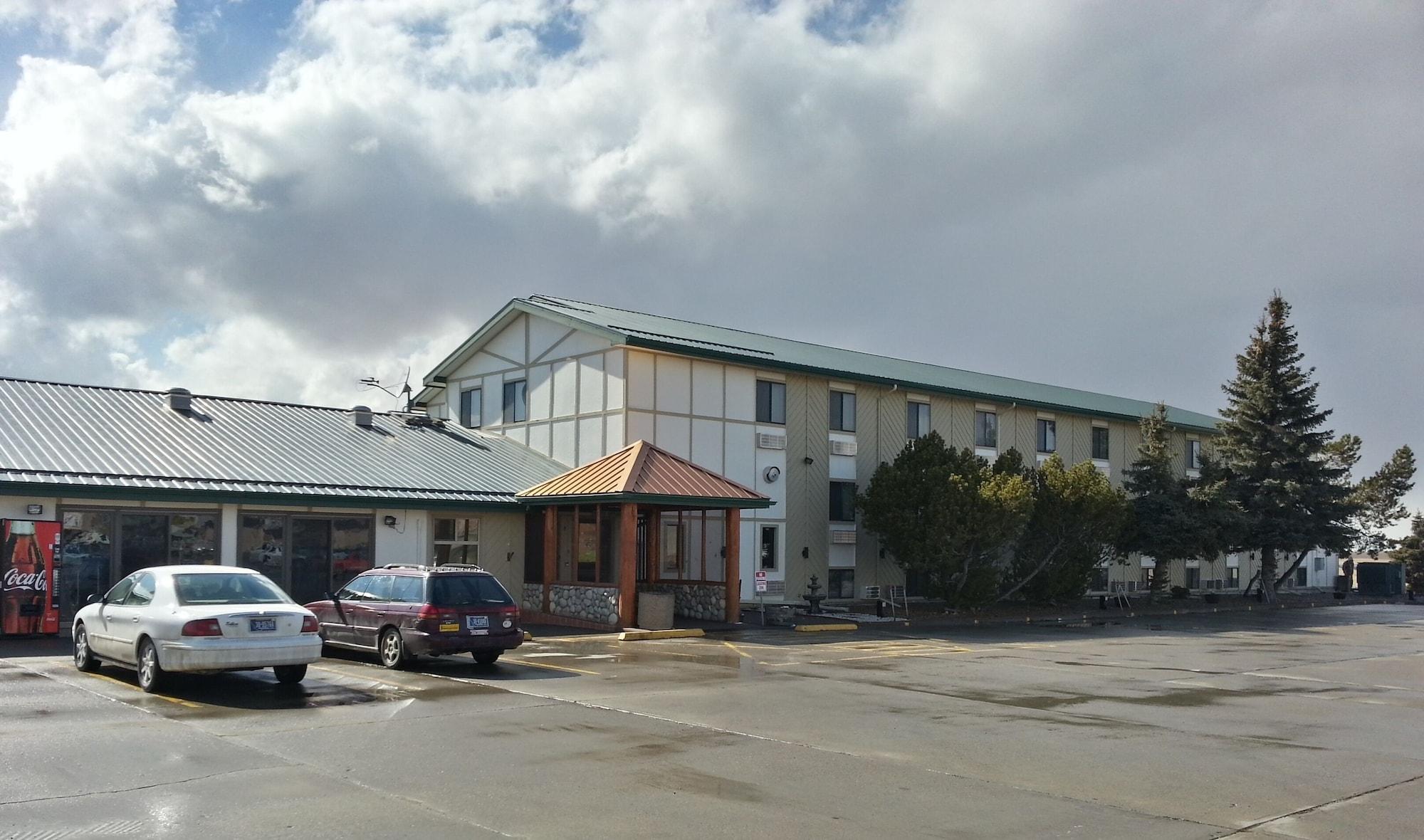 Vista Exterior Super 8 by Wyndham Cut Bank