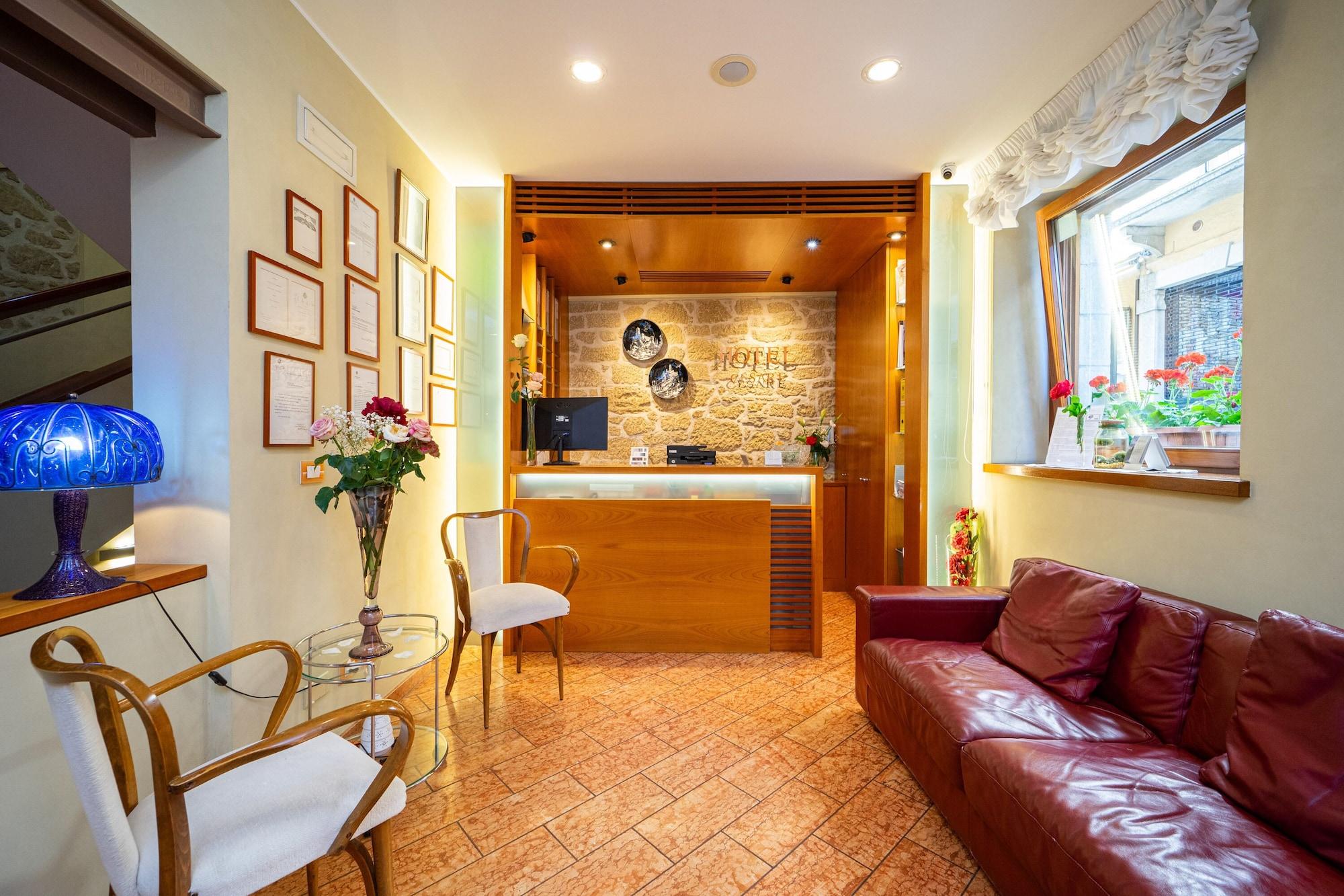 Vista Lobby Hotel Cesare