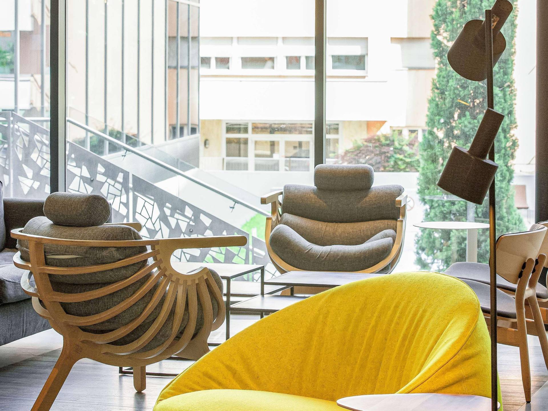 Vista Exterior ibis budget Lugano Paradiso