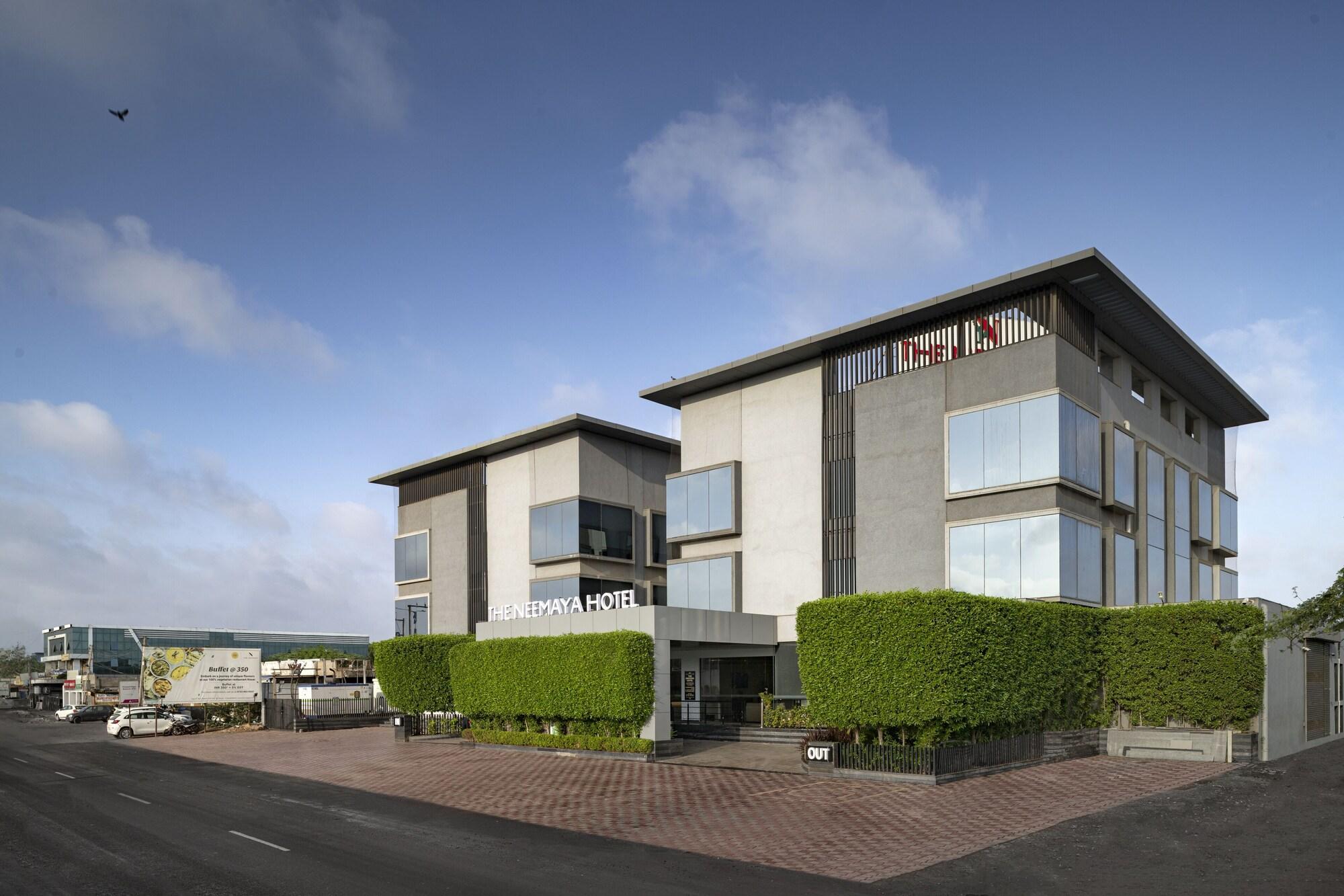 Vista Exterior The Neemaya Hotel
