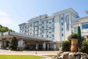 Alojamiento - Riverwalk Casino Hotel