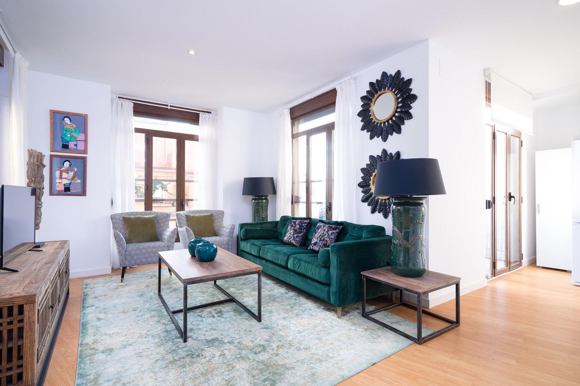 Varios Valencia Luxury - Boutique Market