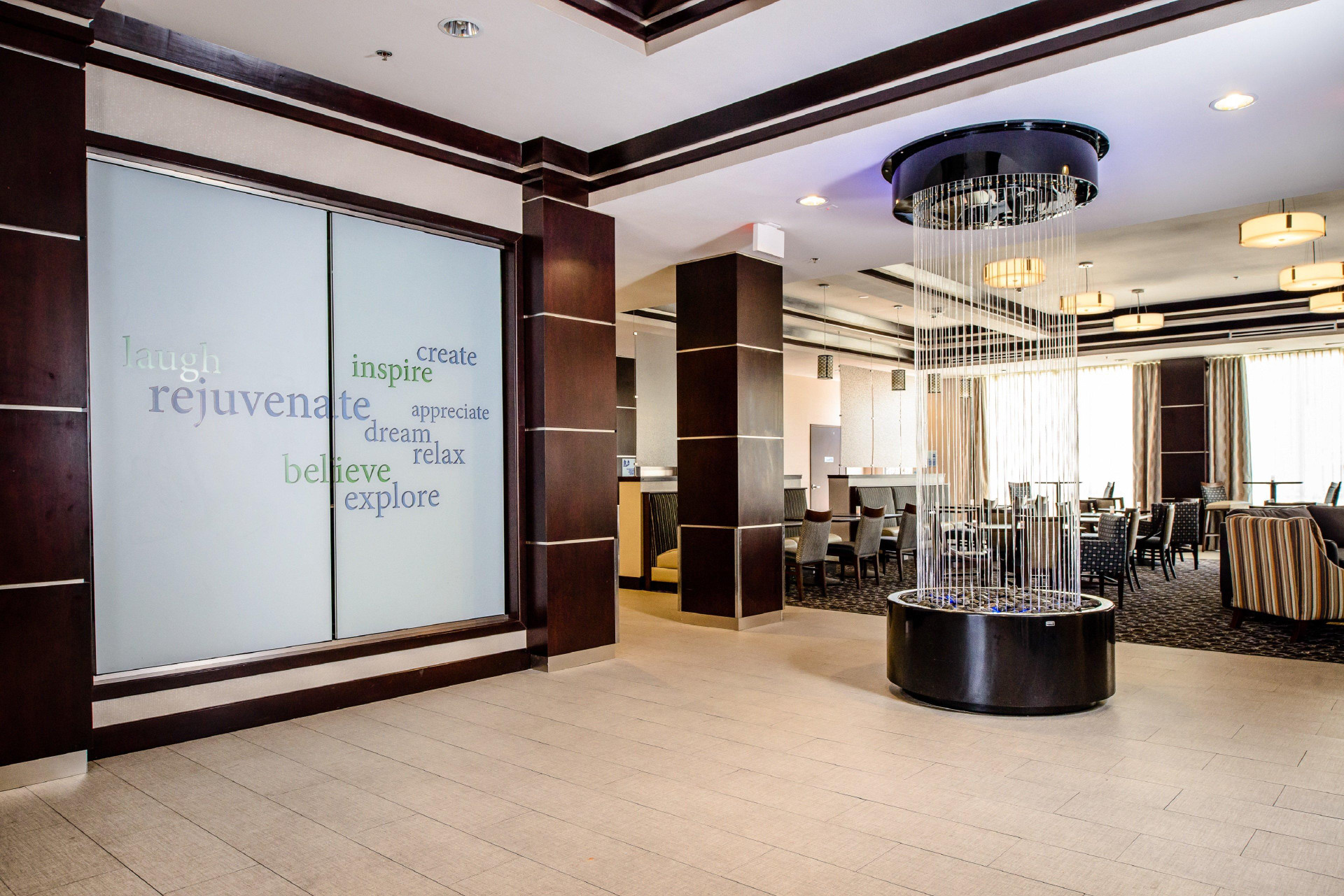 Vista Lobby Holiday Inn Express & Suites Austin NW - Arboretum Area by IHG