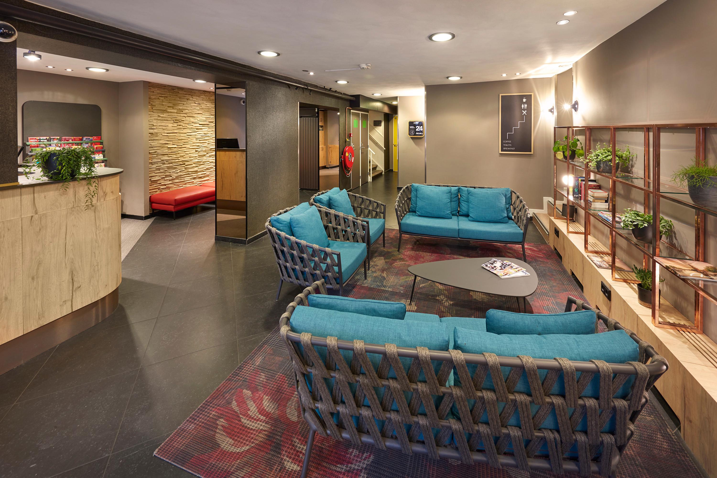 Vista Lobby Hotel Nova