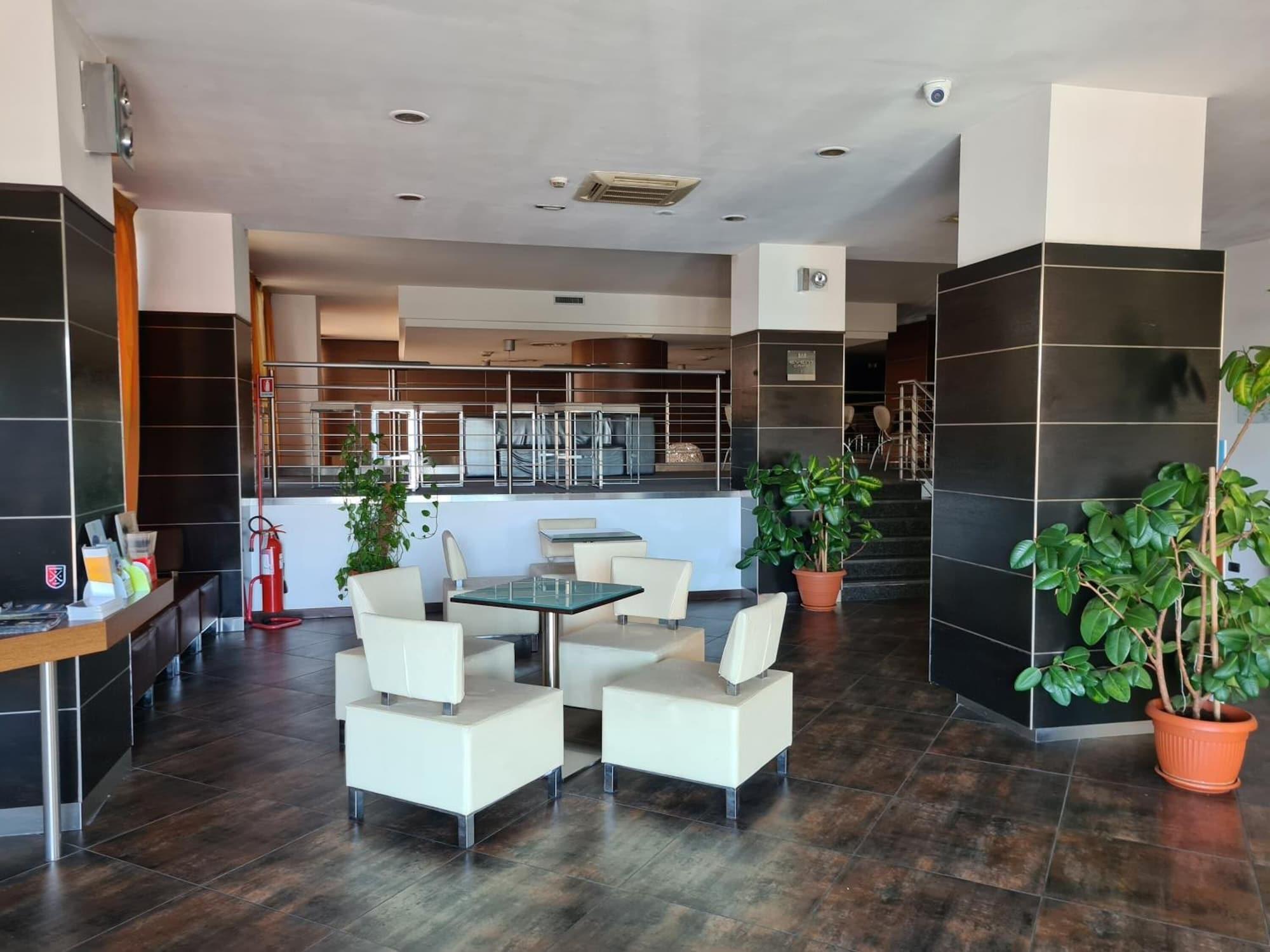 Vista Lobby Vercelli Palace Hotel