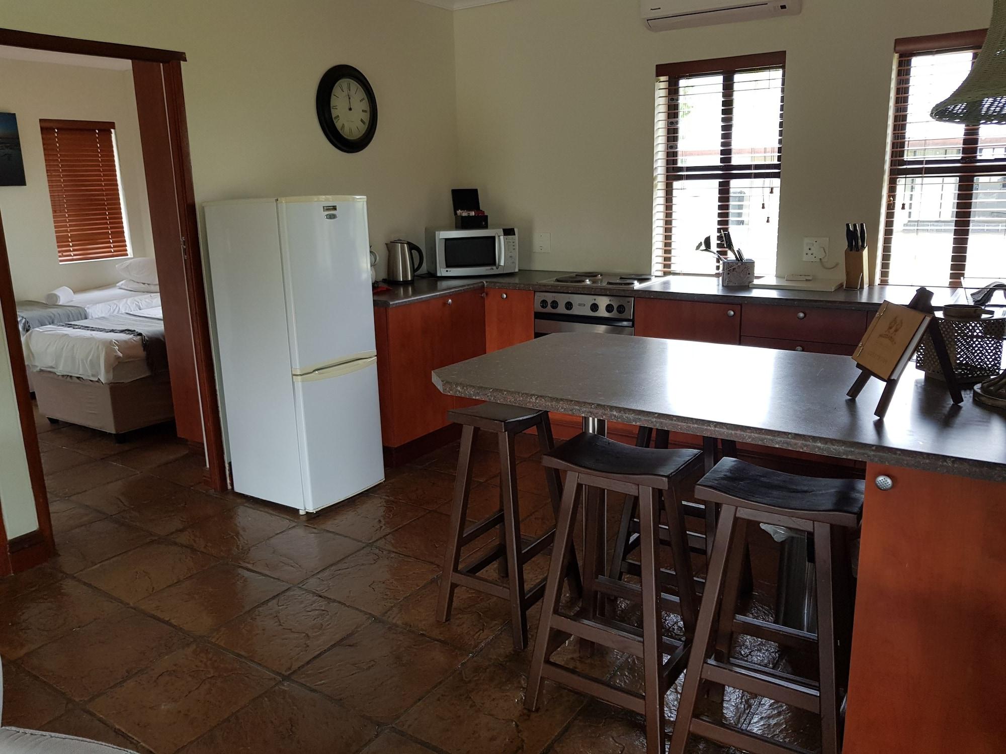Guest room amenity Paddabult Self Catering Cottages