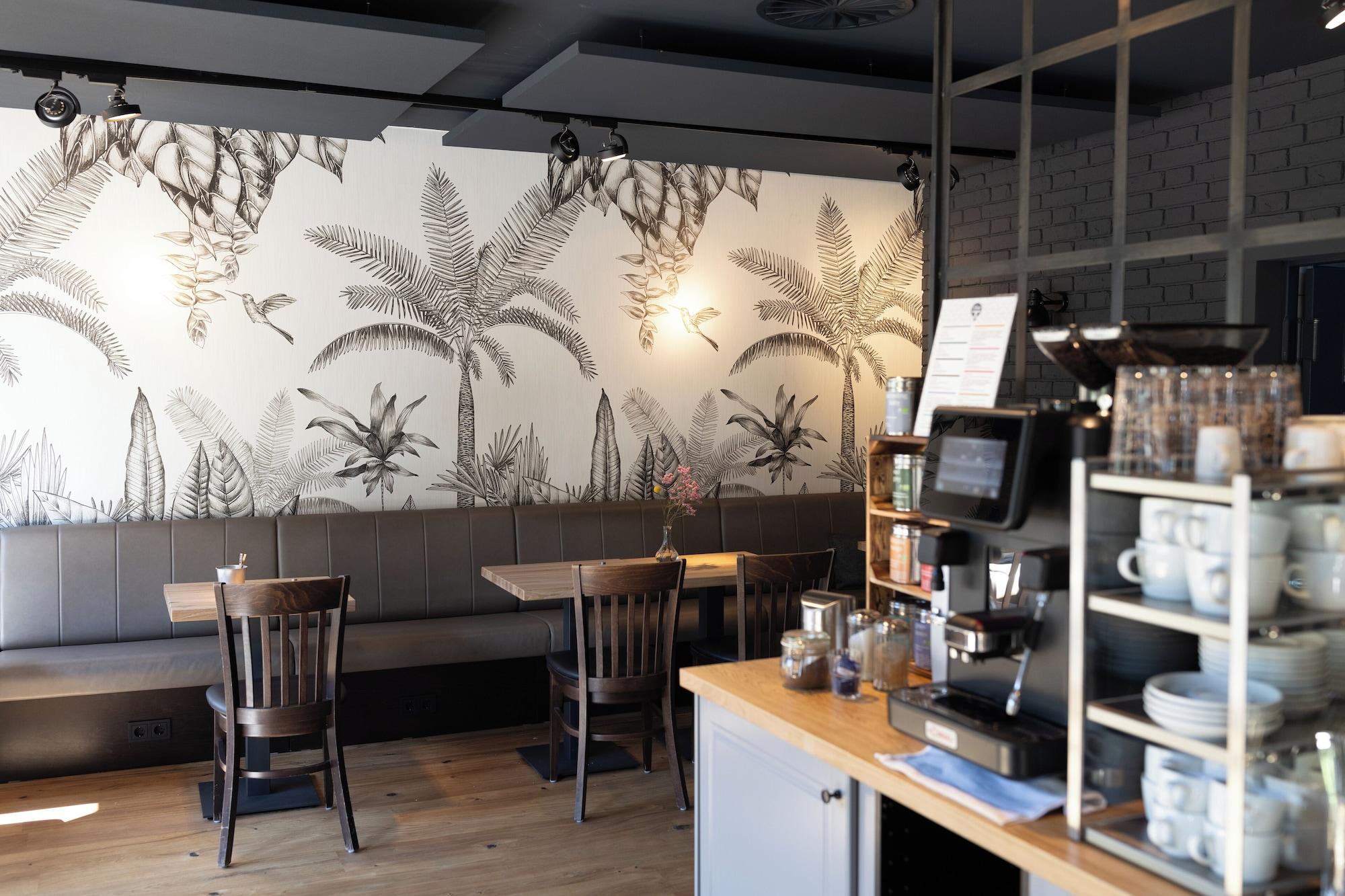 Restaurant Coffee Fellows Hotel Puchheim