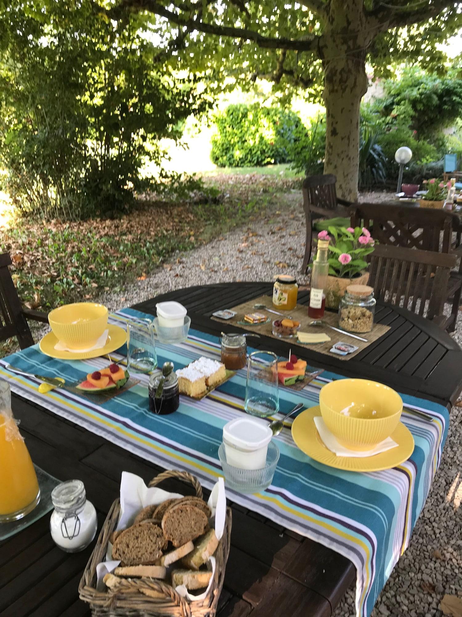 Restaurant Le Mas de Bertagne - Chambres d'Hôtes