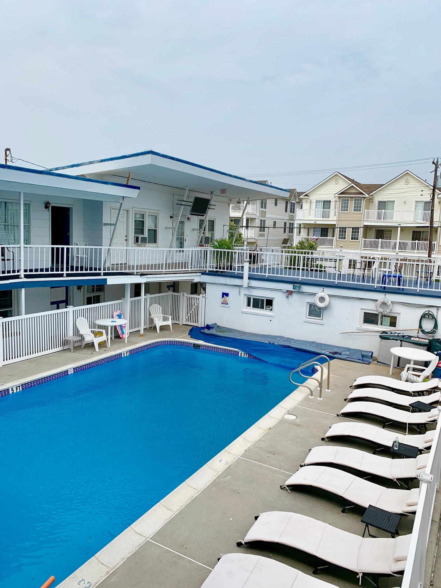 Vista Piscina White Caps Motel