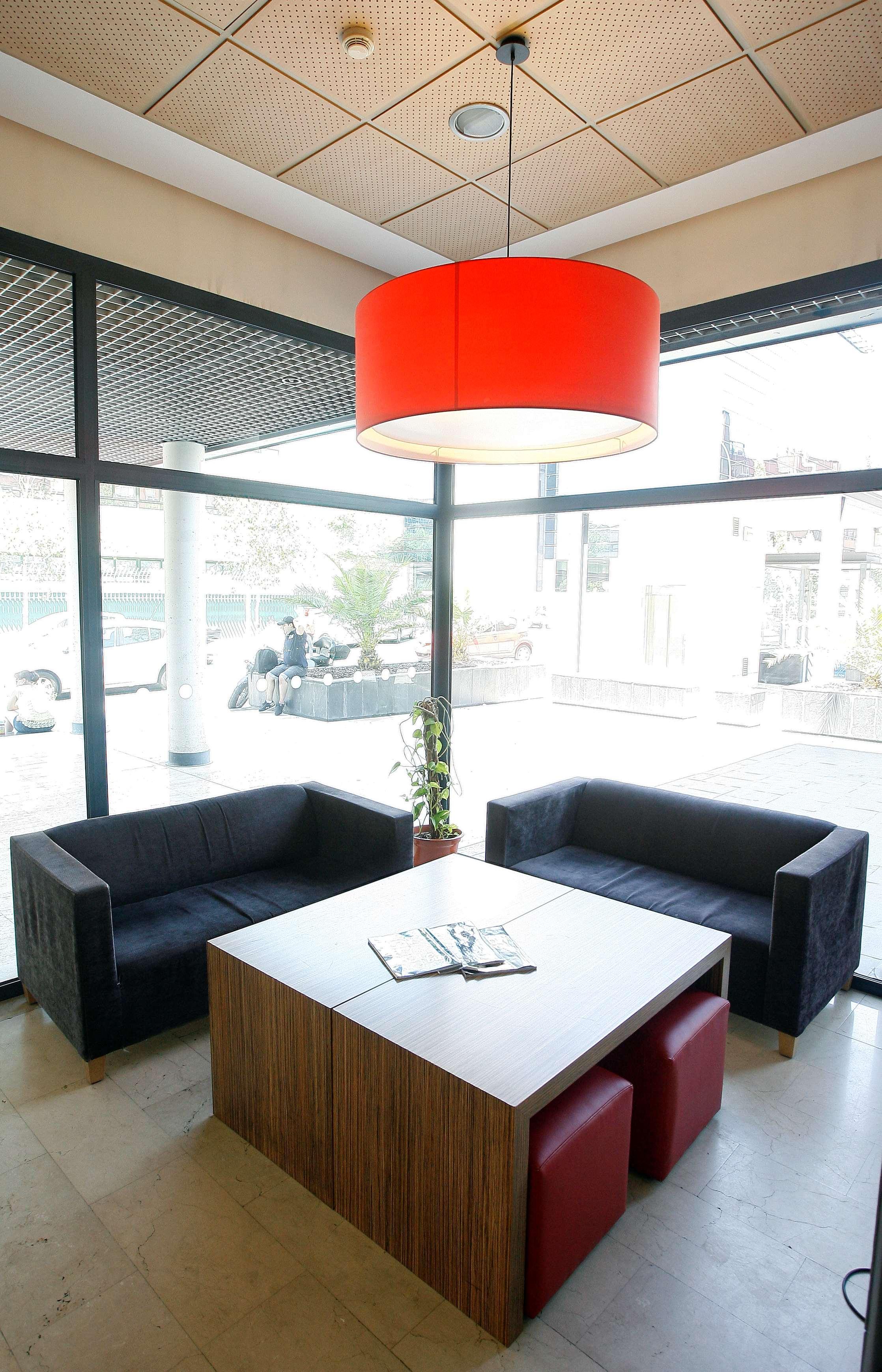 Vista Lobby Travelodge Madrid Torrelaguna