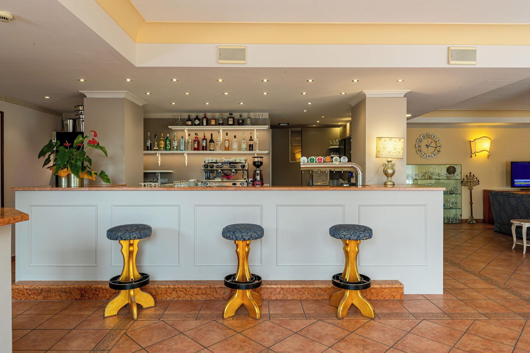 Bar/Salón Hotel Romantic