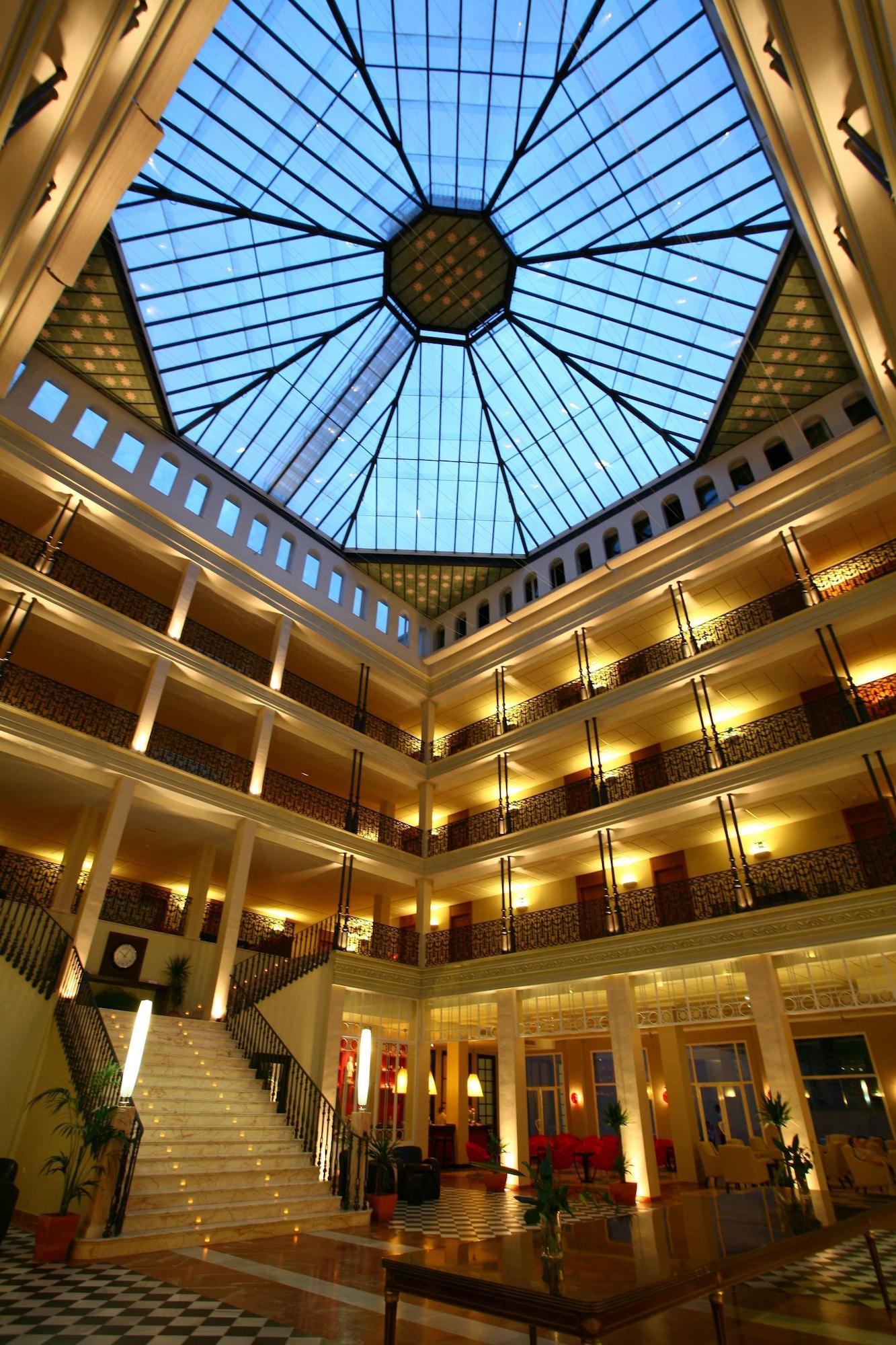 Vista Lobby Gran Hotel Aqualange - Balneario De Alange