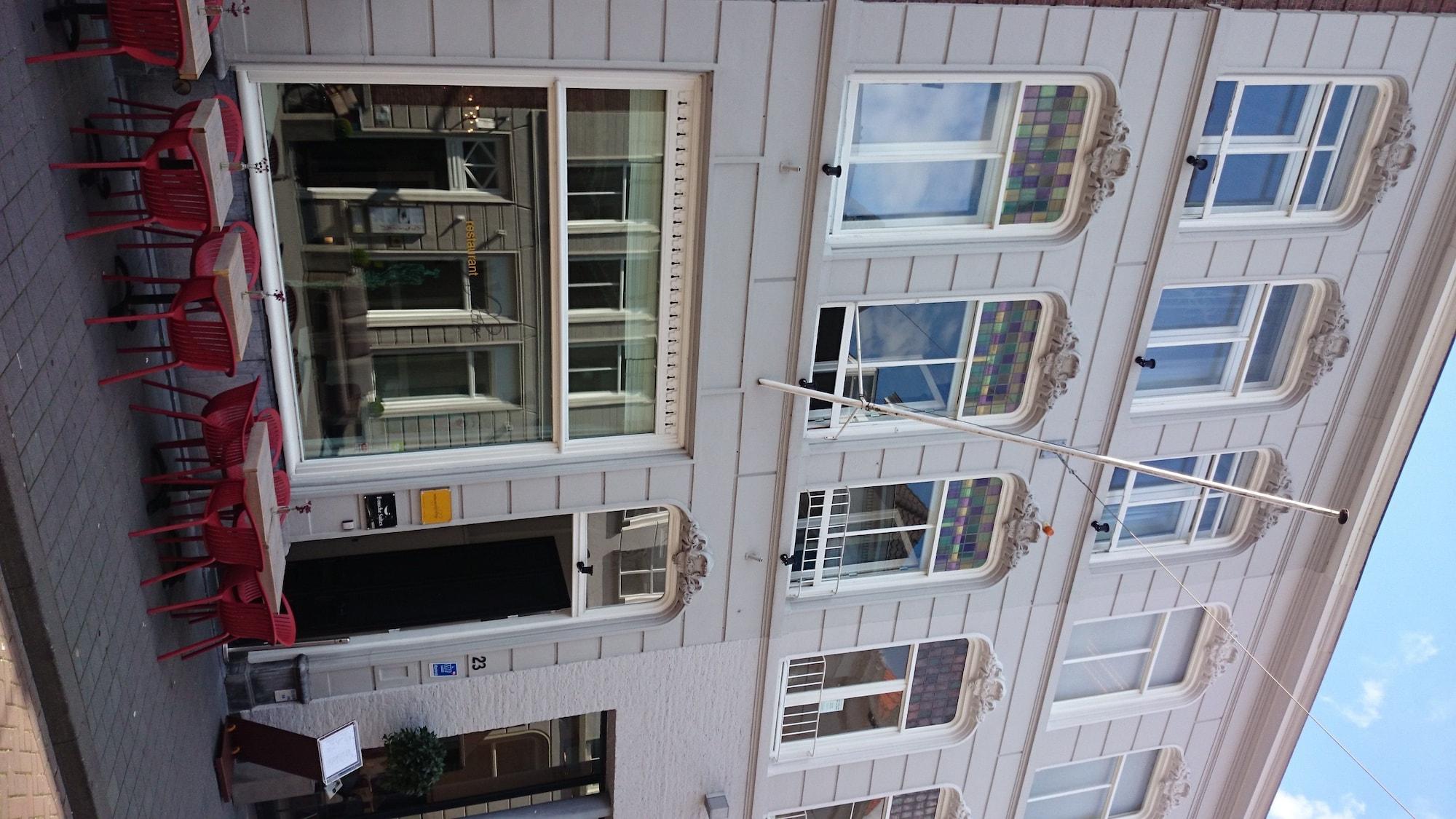 Vista Exterior Bossche Suites