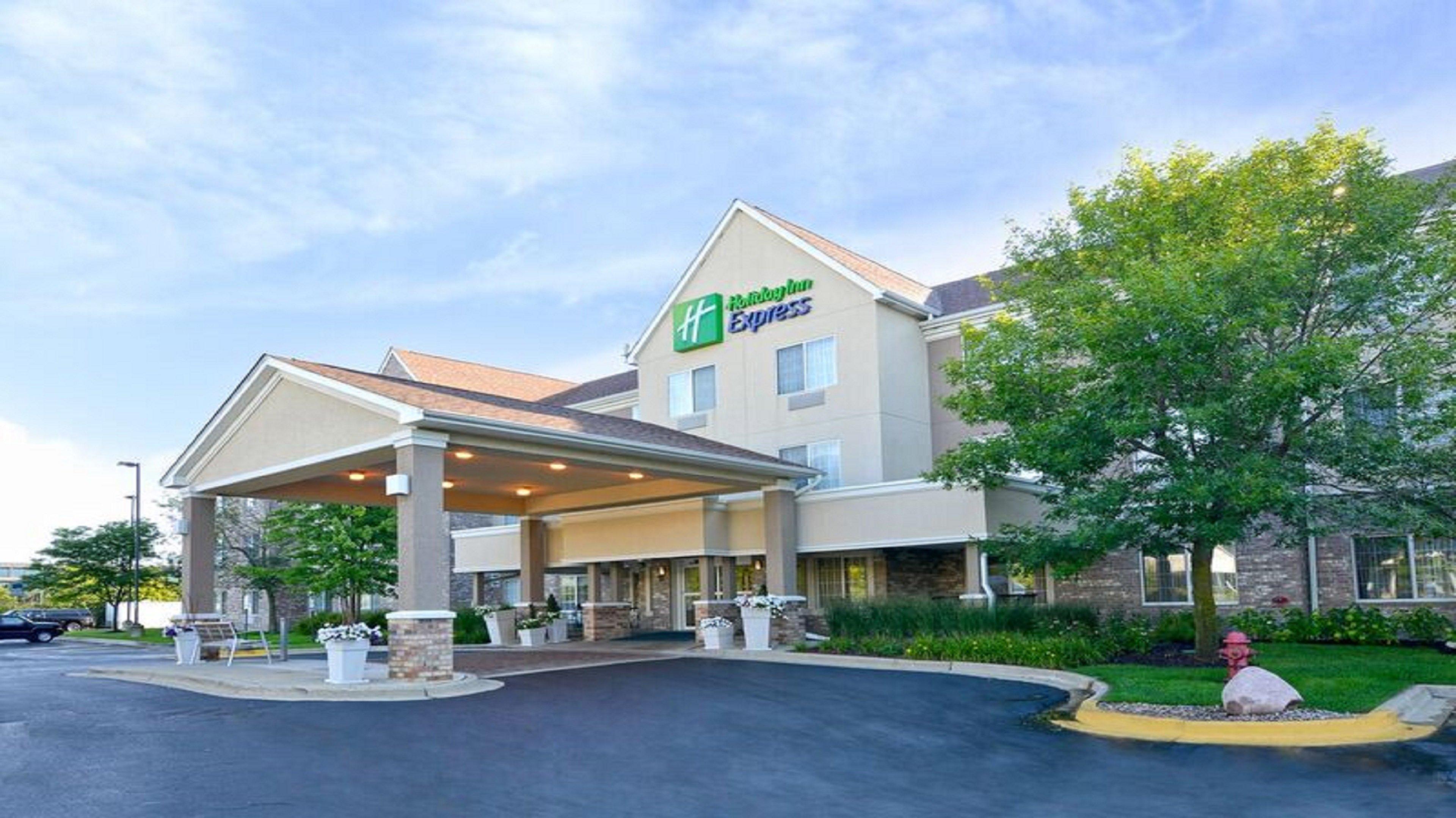 Vista Exterior Holiday Inn Express & Suites Chicago-Deerfield/Lincolnshire by IHG