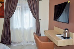 Alojamiento - Golden Plazza