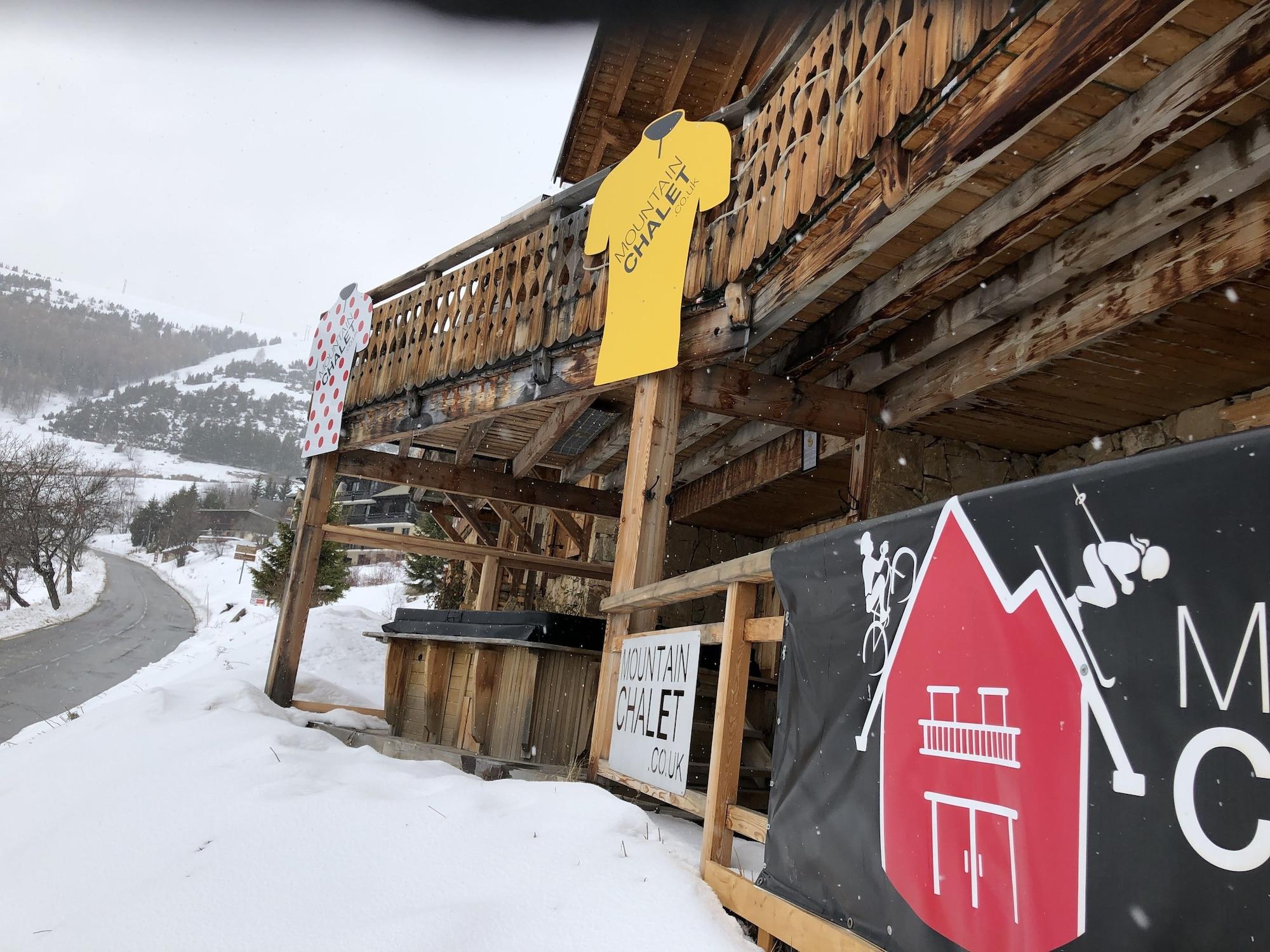 Vista Exterior Mountain Chalet