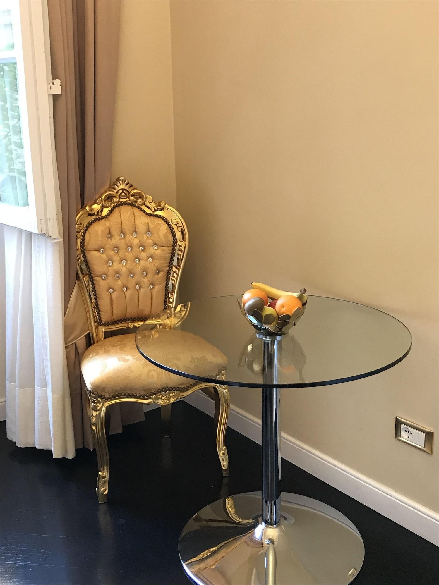 Set de Habitación B&B Kingsman