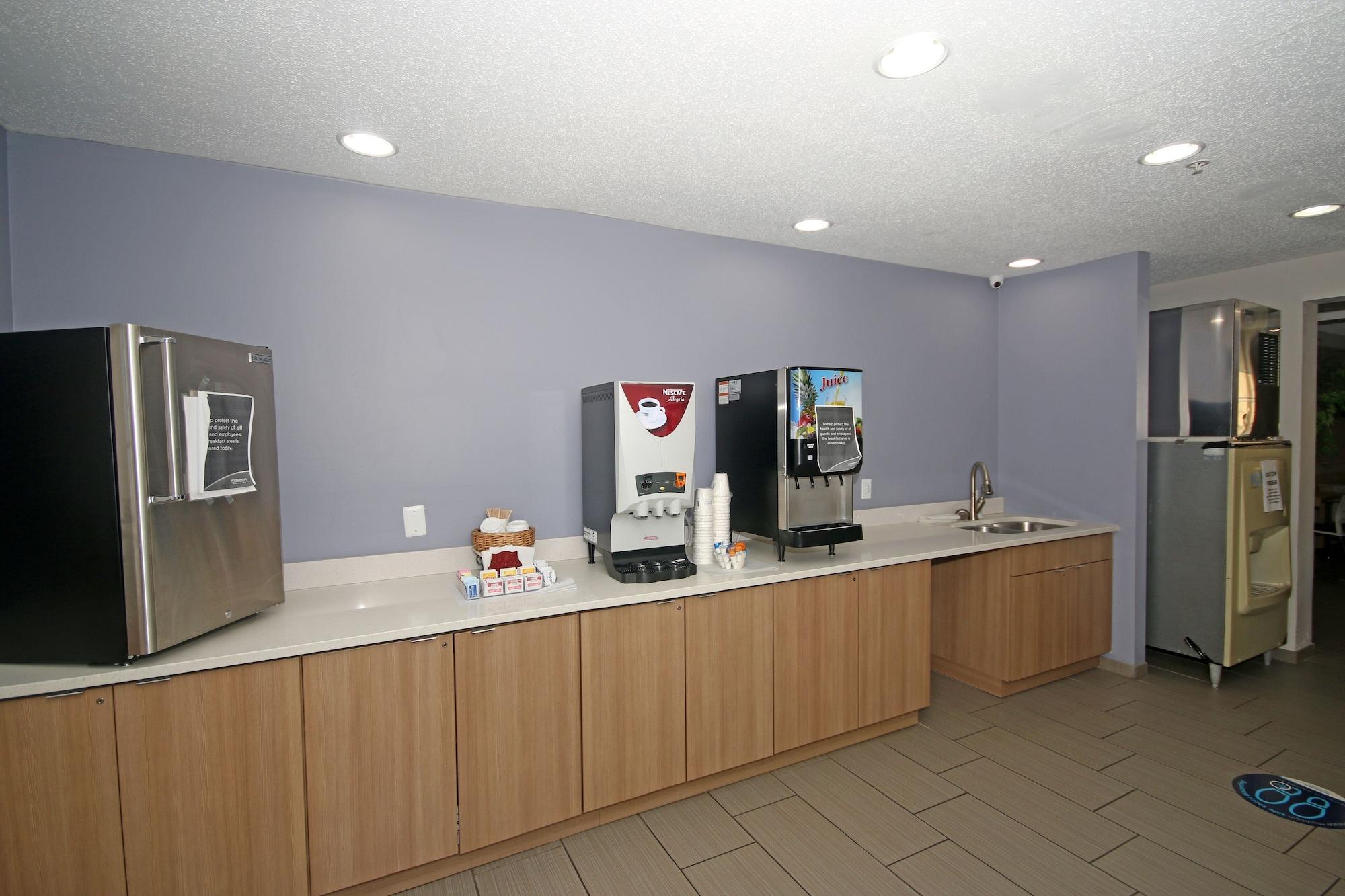 Restaurant Microtel Inn by Wyndham Greensboro