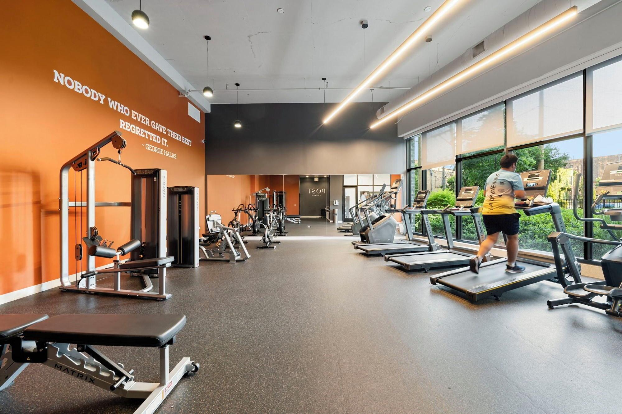 Gimnasio ENVITAE Hotel | 2 Bedroom Luxury Apartments