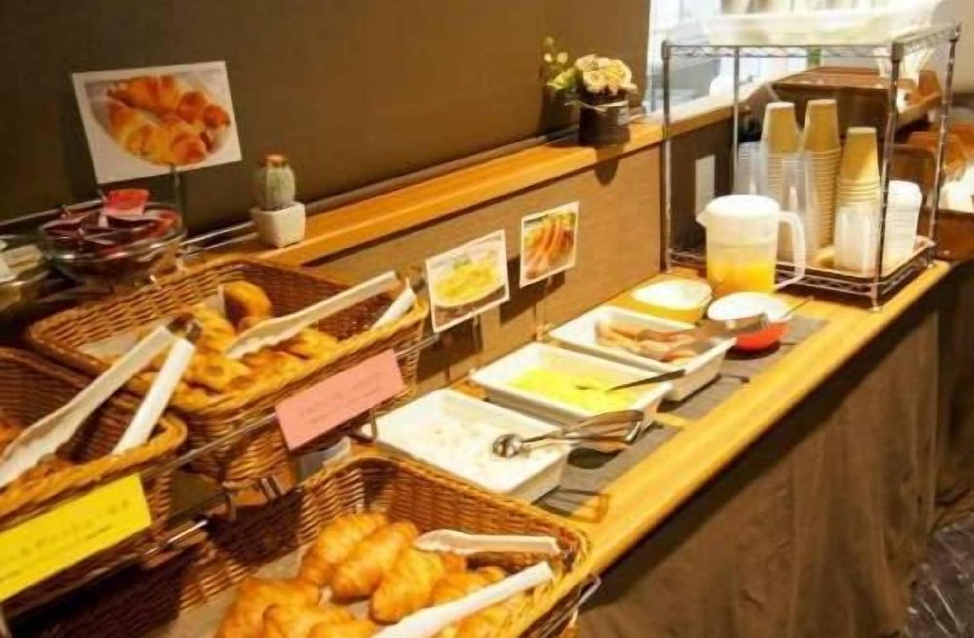 Restaurant HOTEL LiVEMAX Yokohamaeki-Nishiguchi