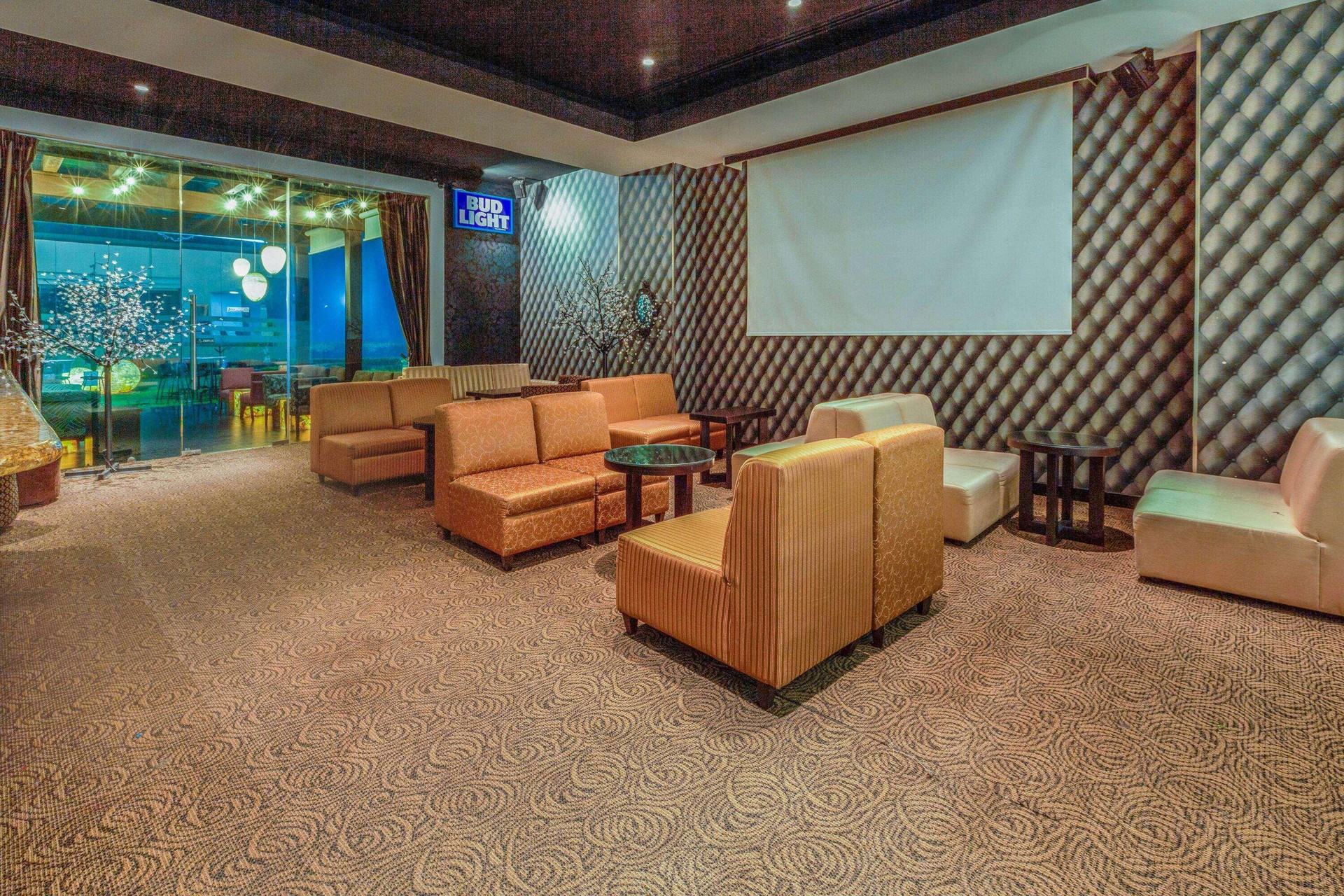 Bar/Salón La Quinta by Wyndham Poza Rica