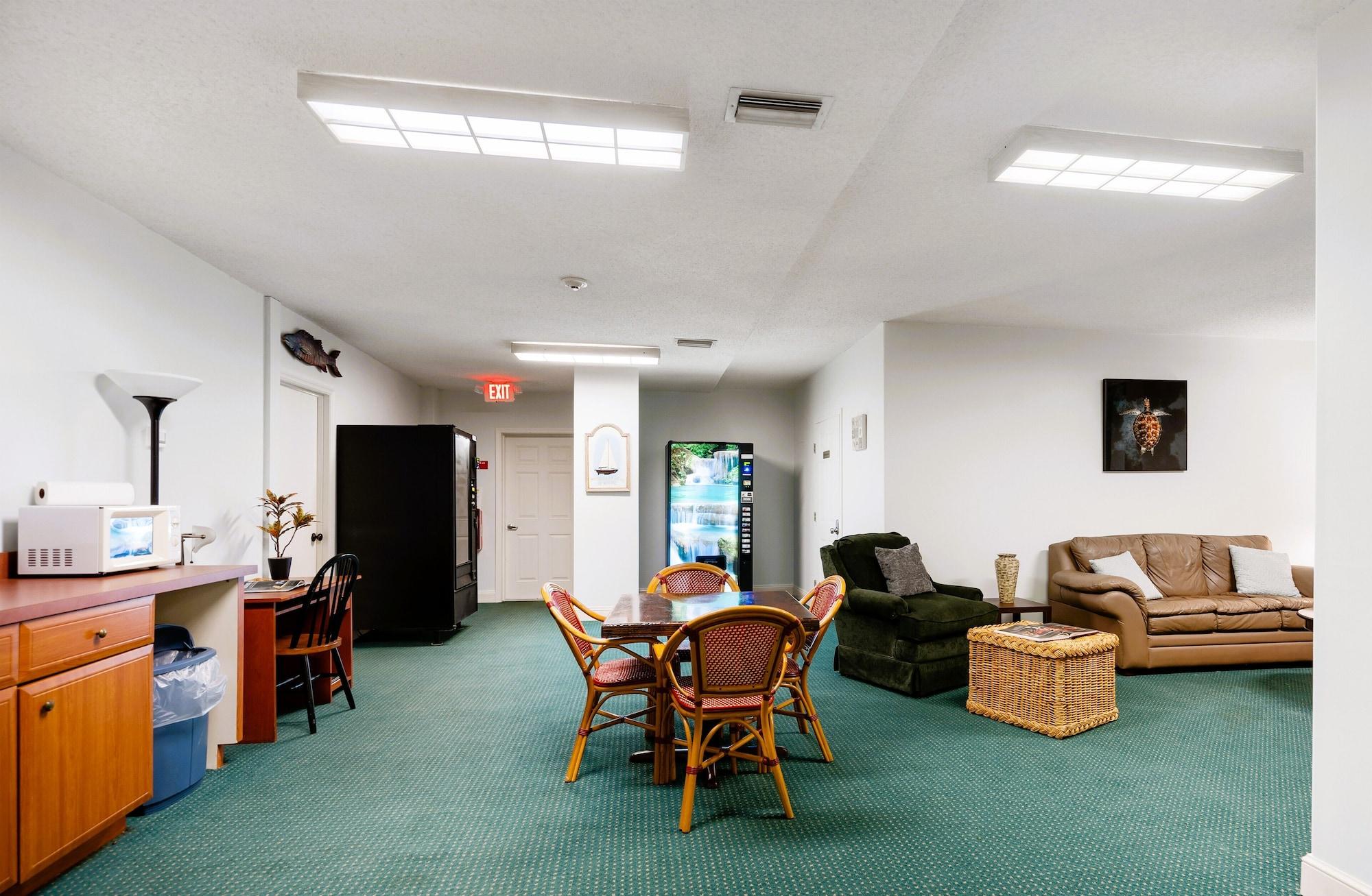 Vista Lobby Inn at Camachee Harbor