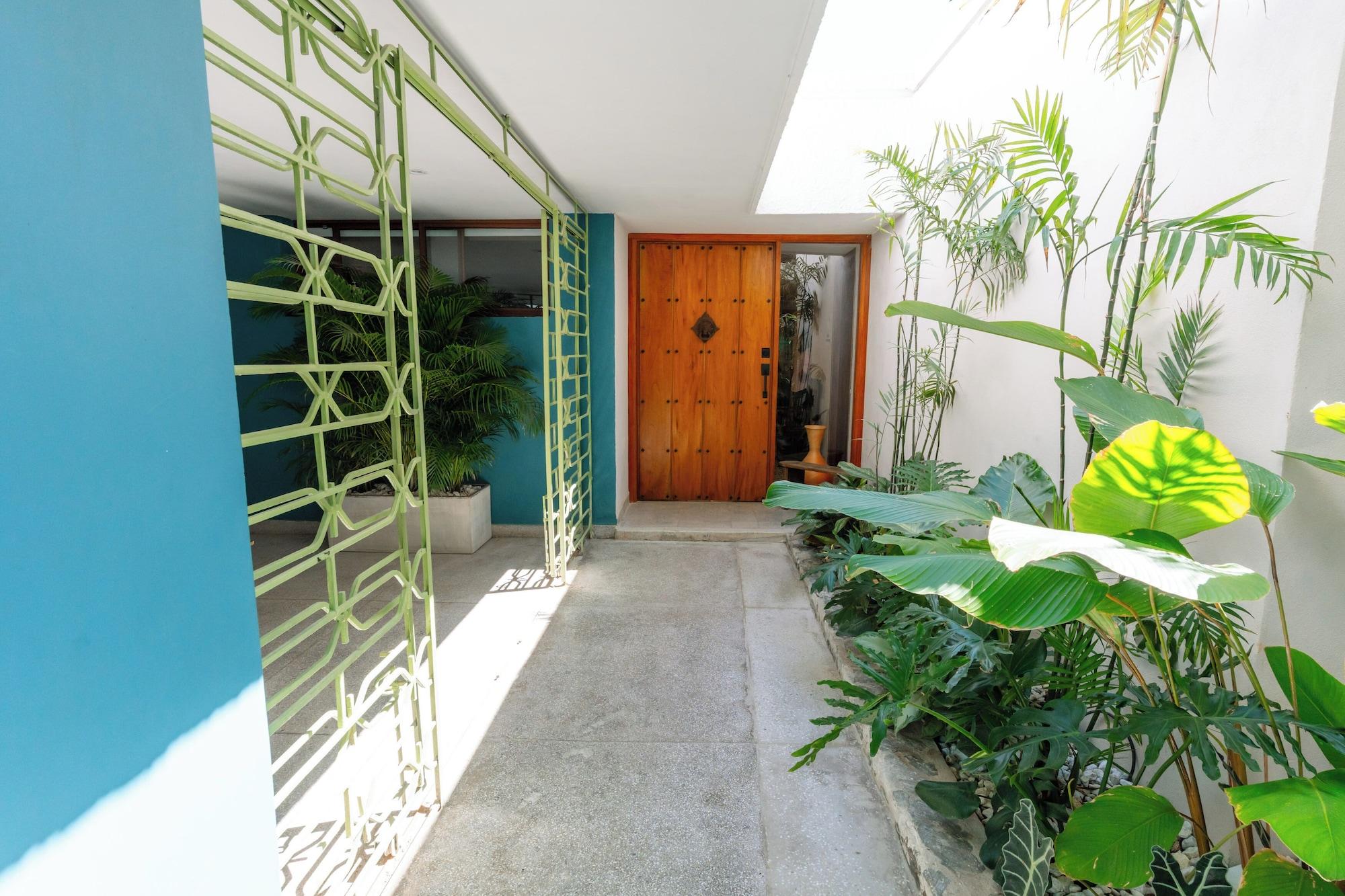 Vista Exterior HOTEL LIBRERIA CAFE DE POMBAL