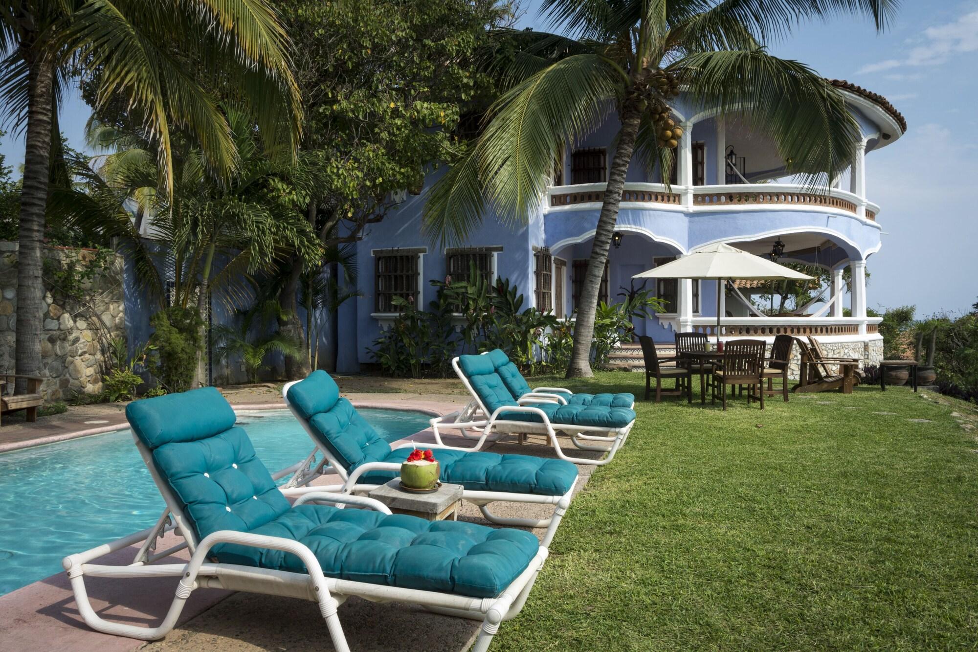 Vista Piscina Bungalows Santa Cruz