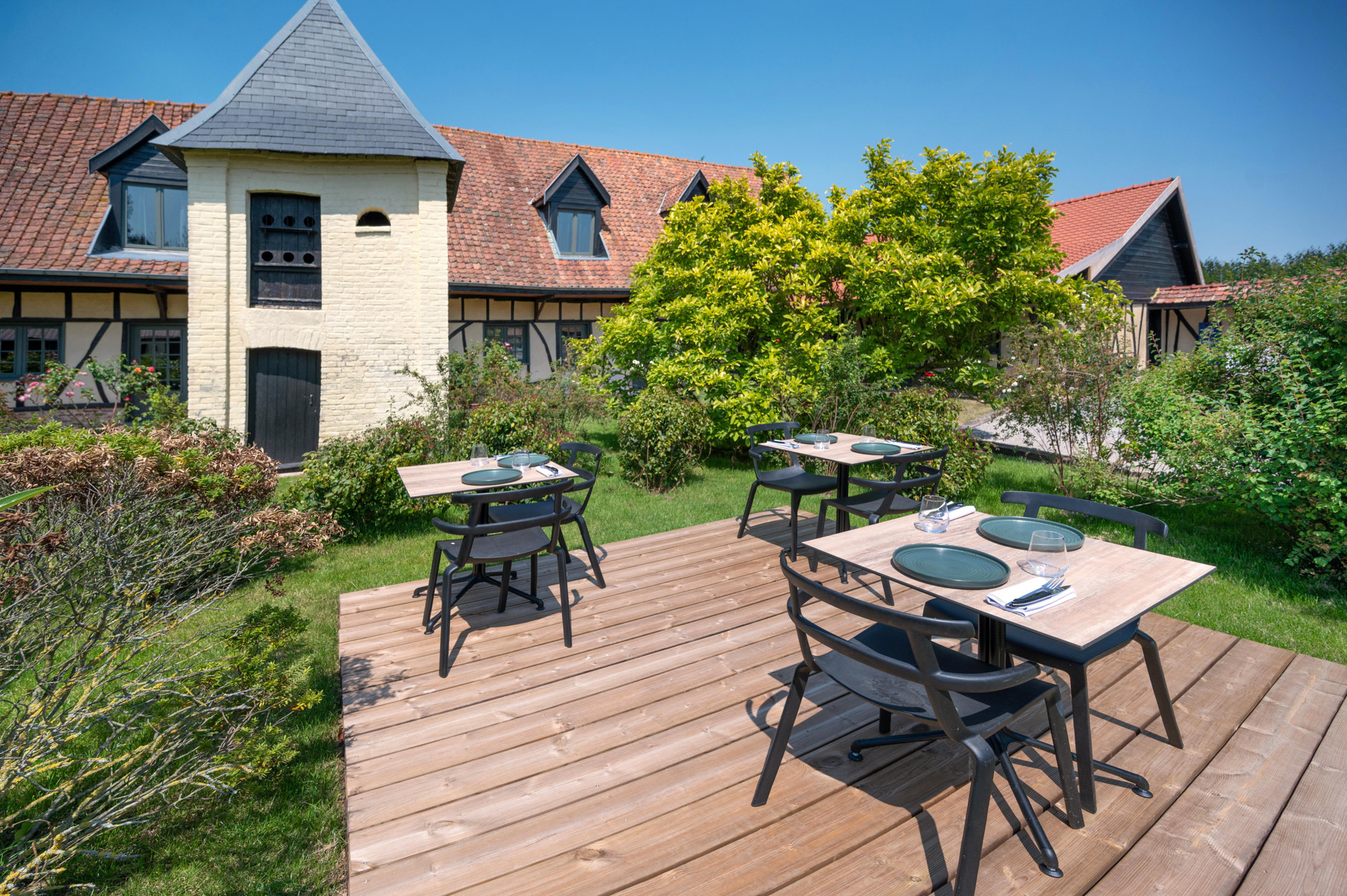 Vista Exterior Logis Hotel le Fiacre