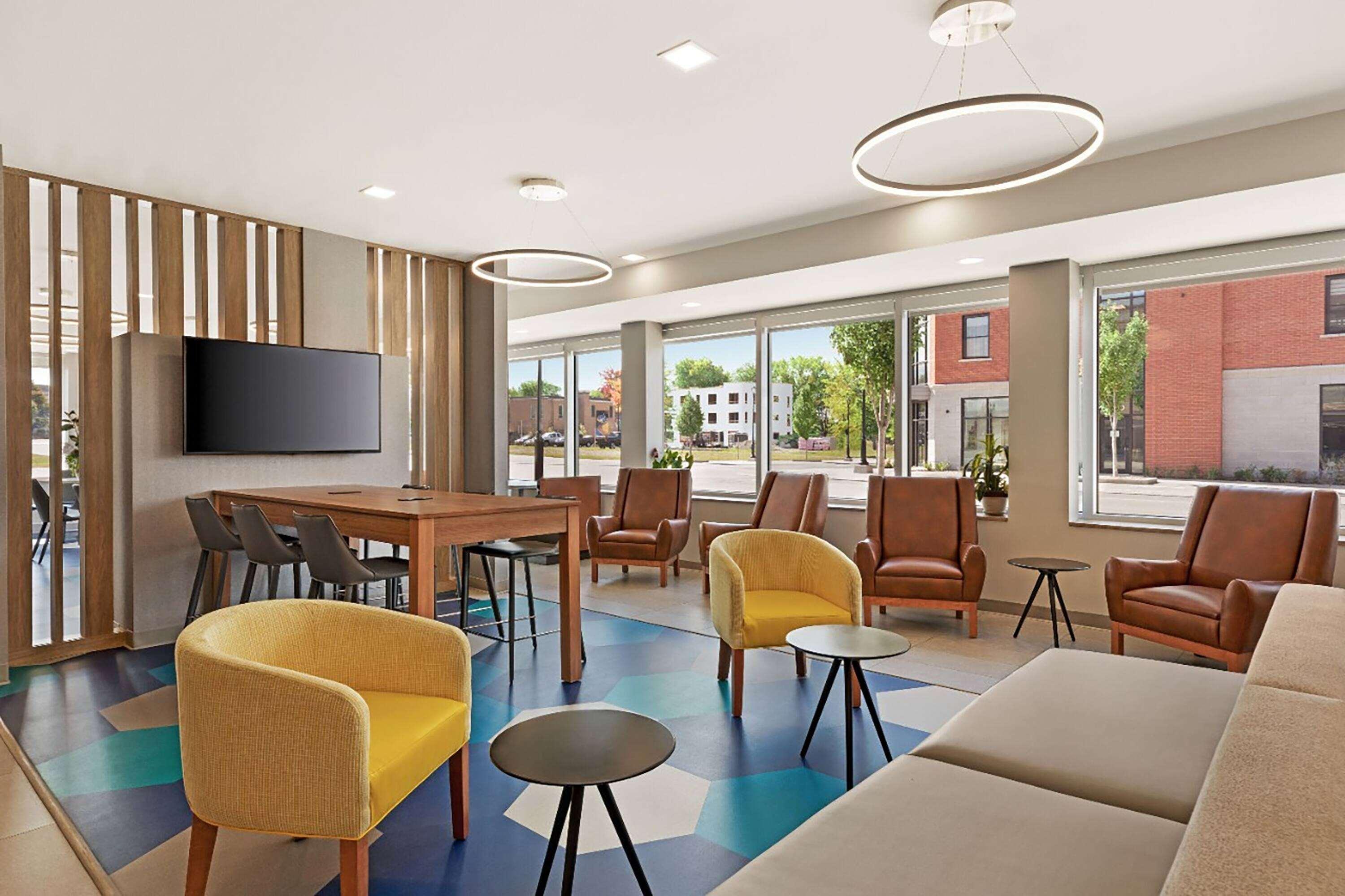 Vista Lobby Microtel By Wyndham Lachute