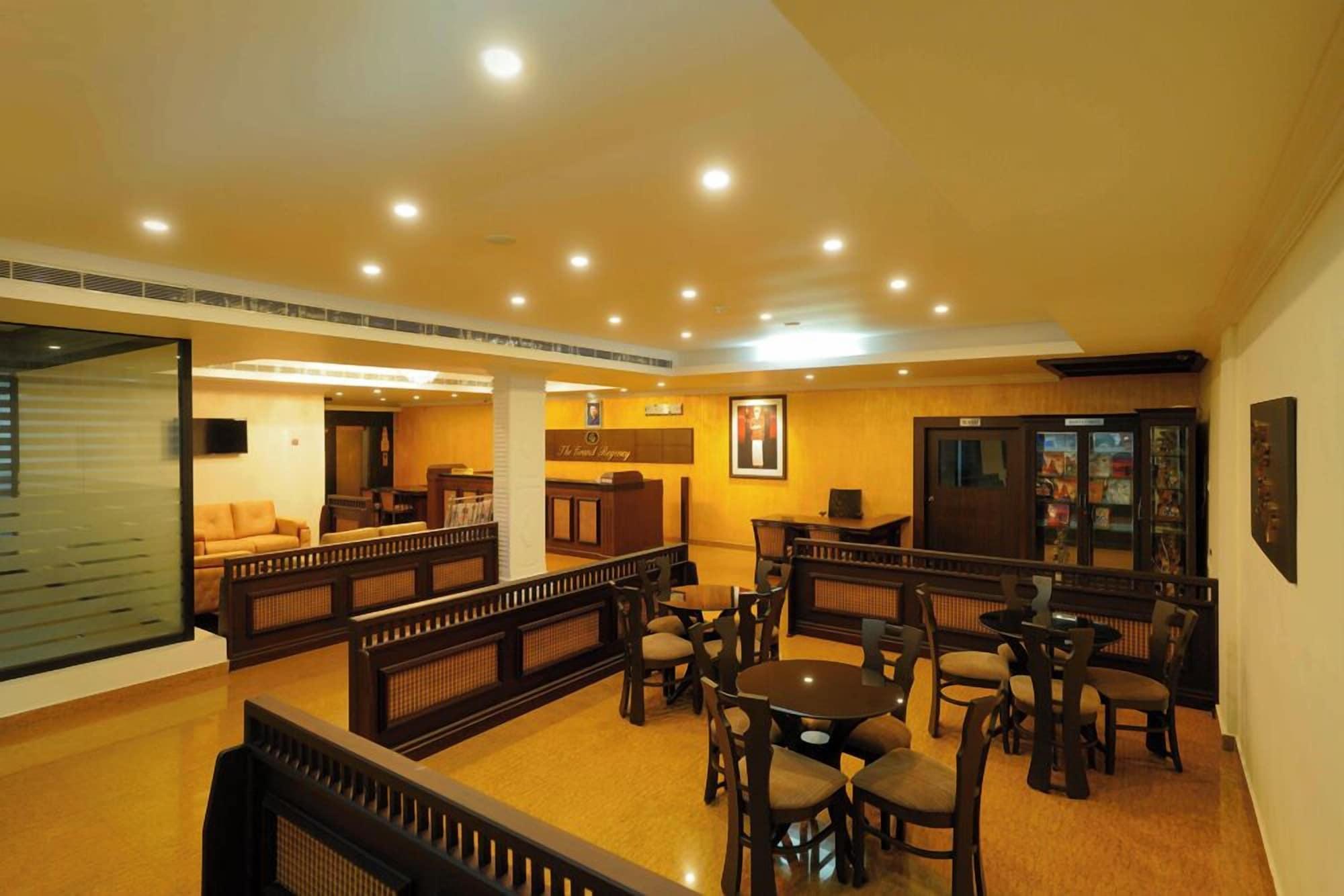 Vista Lobby Hotel Grand Regency