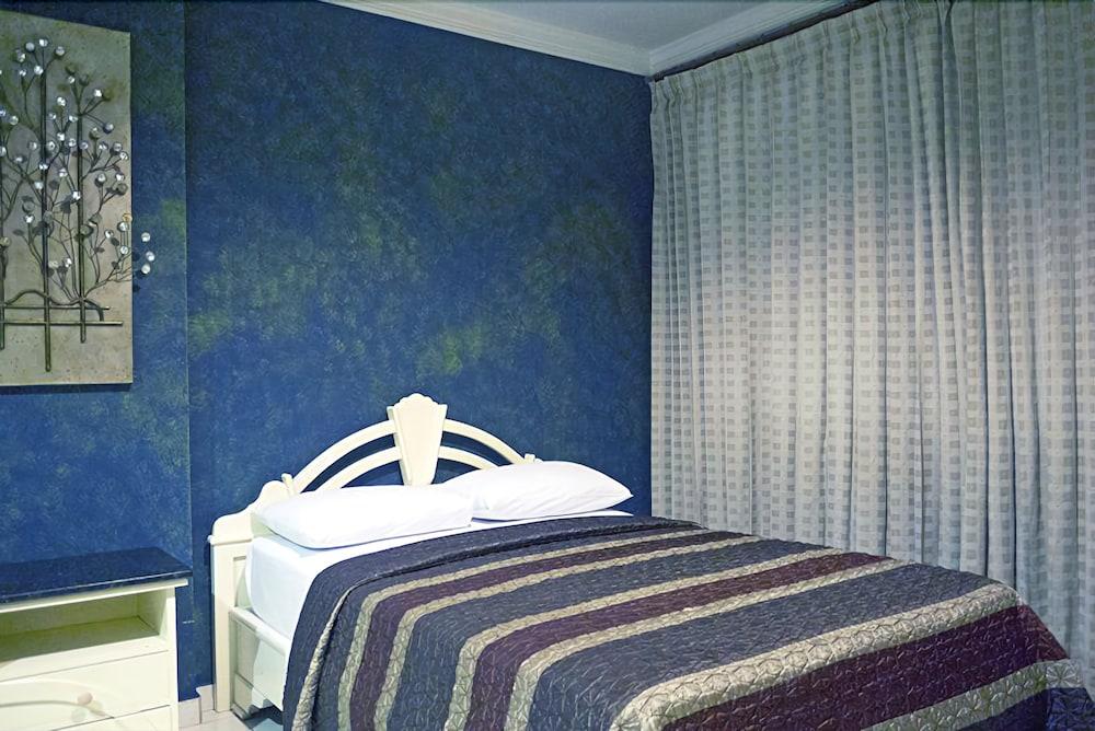 Varios Hotel Castilla