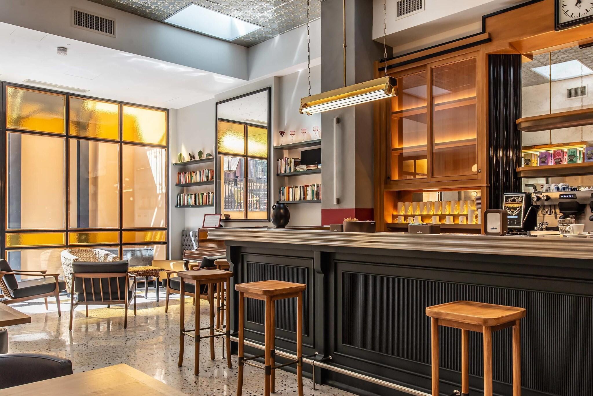 Bar/Salón Albergo Etico Roma