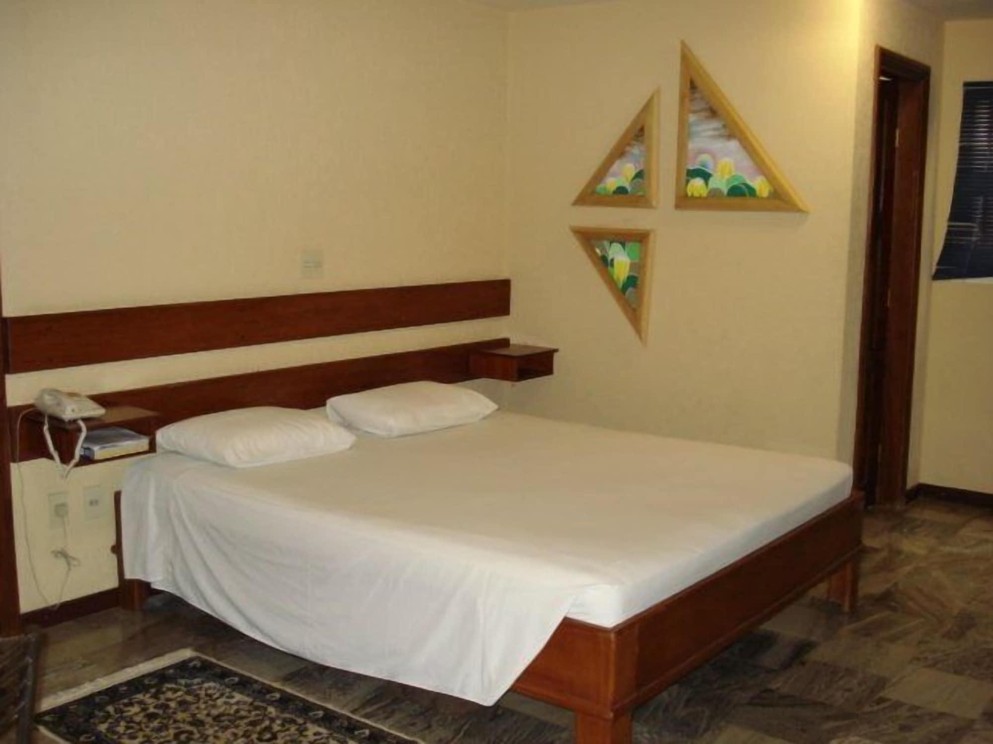 Varios Sakr Hotel