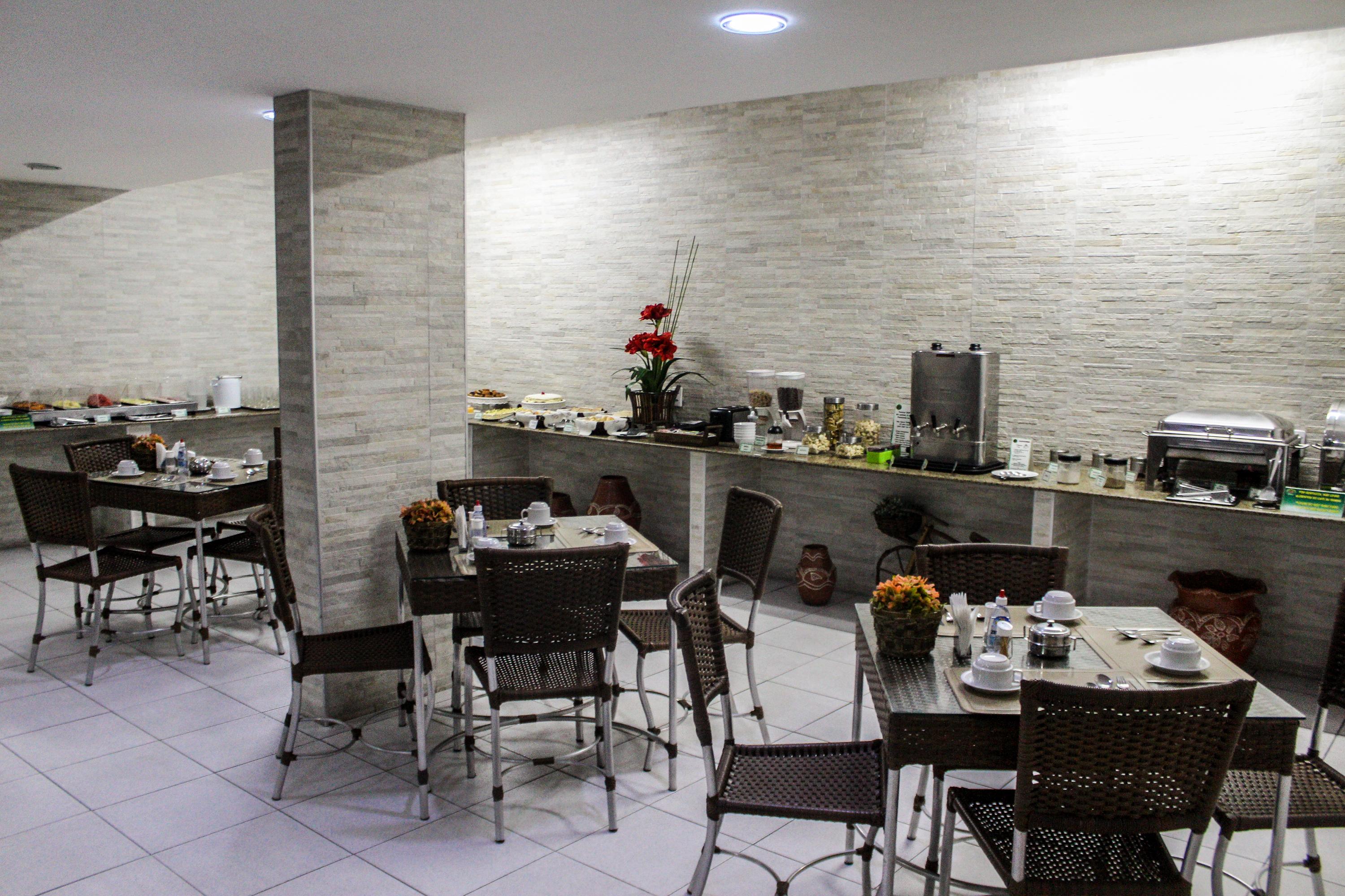 Varios Abrolhos Praia Hotel