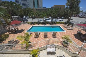 Alojamiento - Soleado Hotel