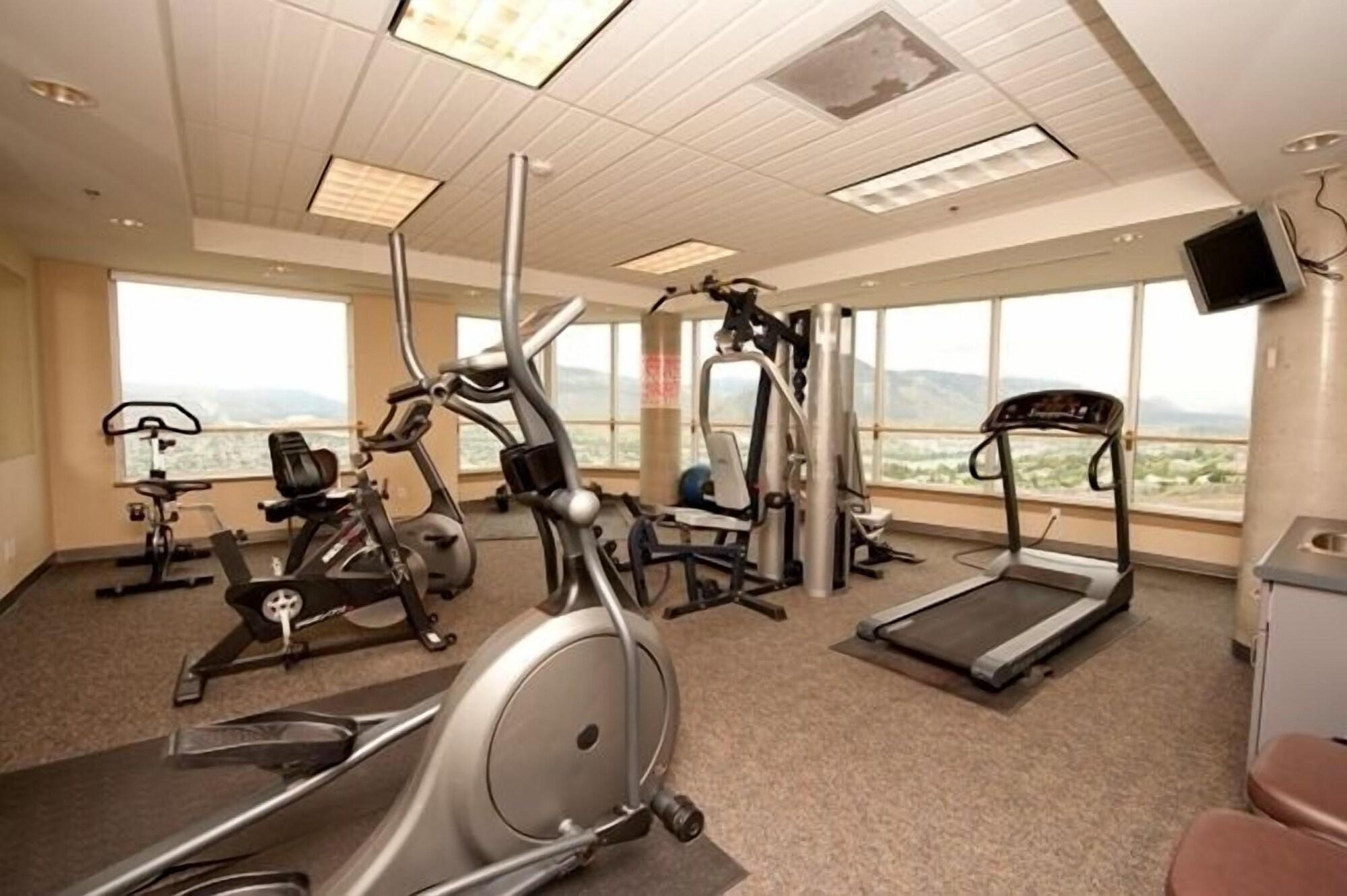 Gimnasio Residence & Conference Centre - Kamloops